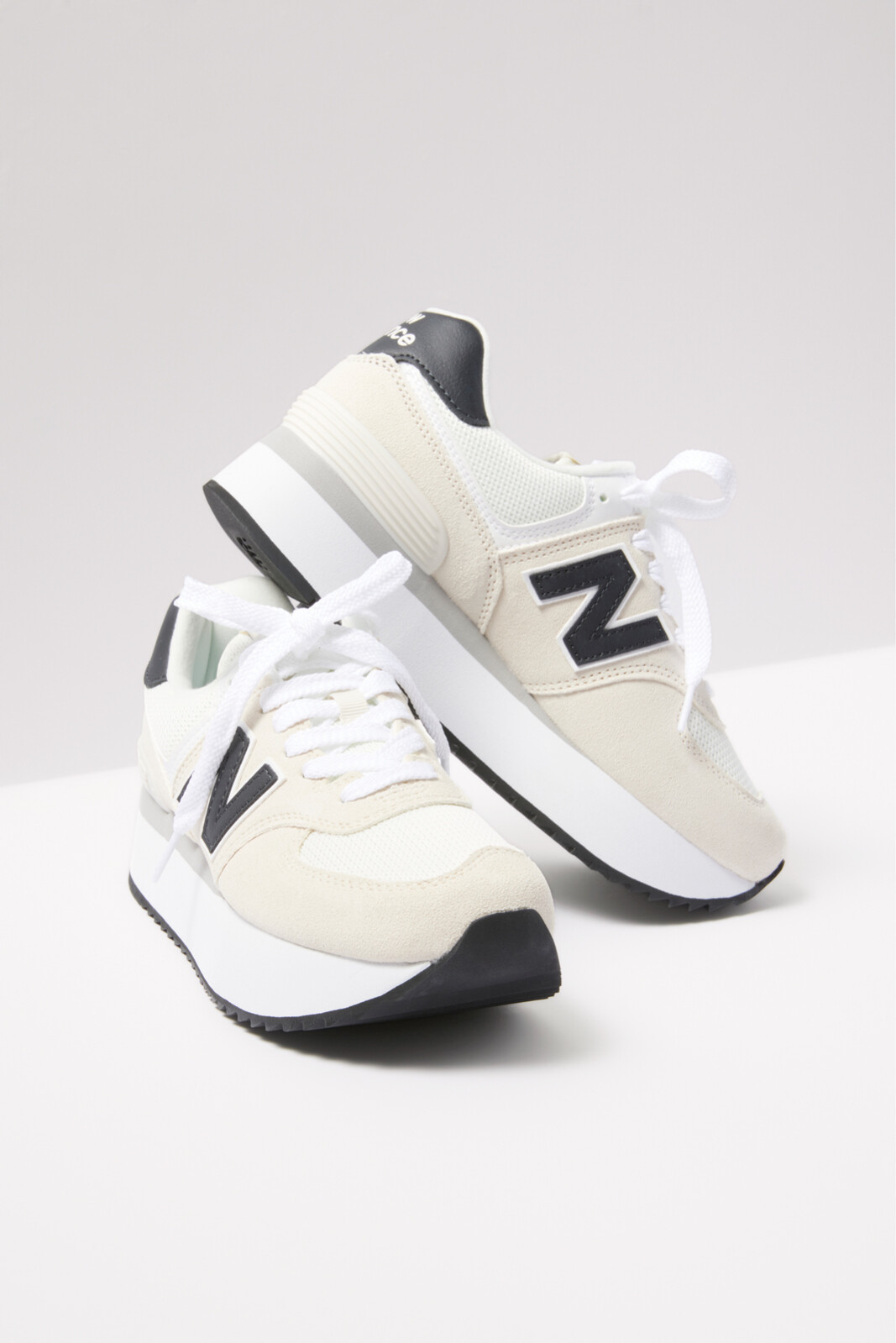 574 + Sneaker | Evereve