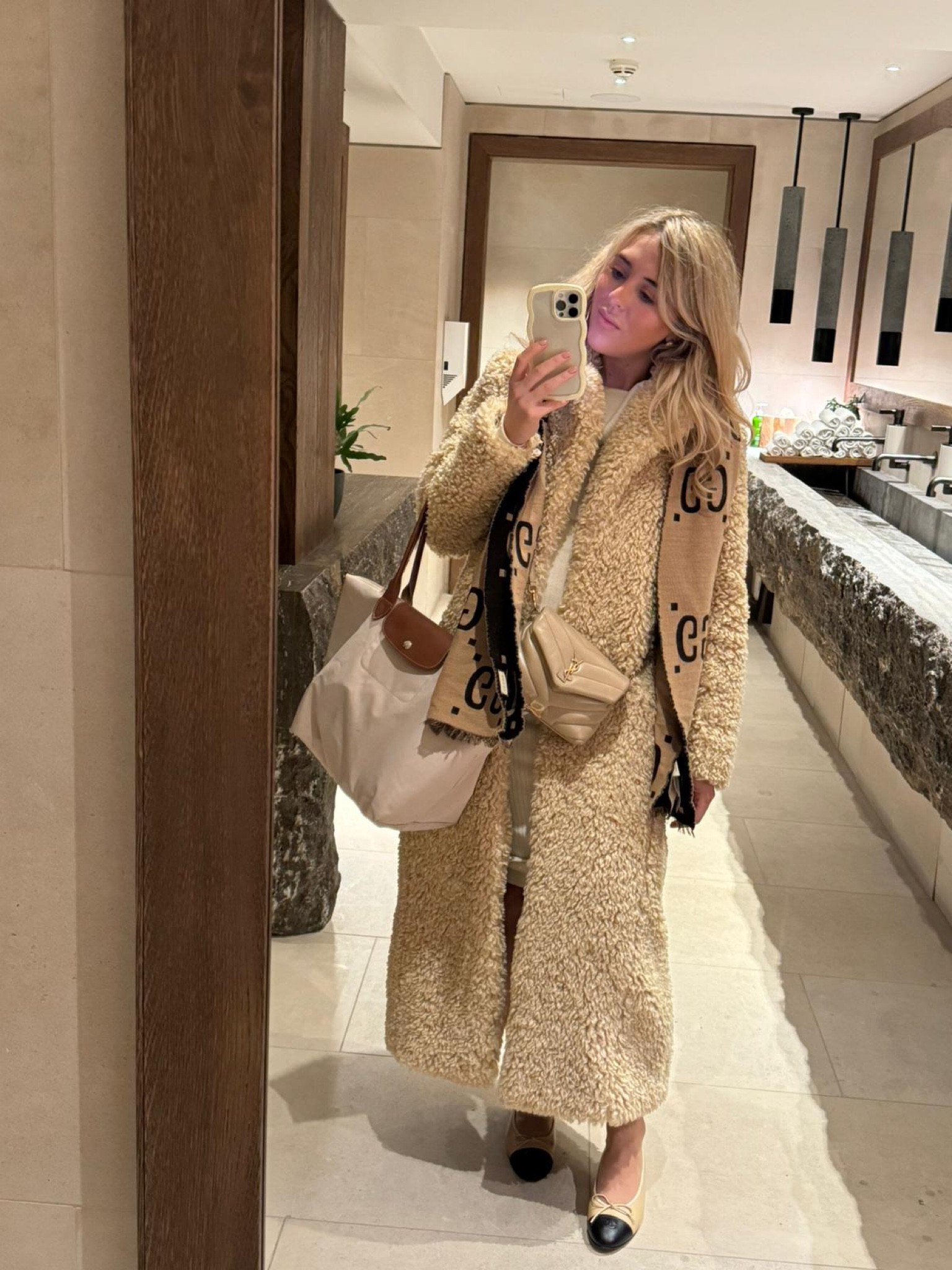 Weekday fur coat - Longchamp tote bag - Gucci scarf - ysl bag - ysl toy loulou bag

#LTKeurope #LTKstyletip #LTKSeasonal
