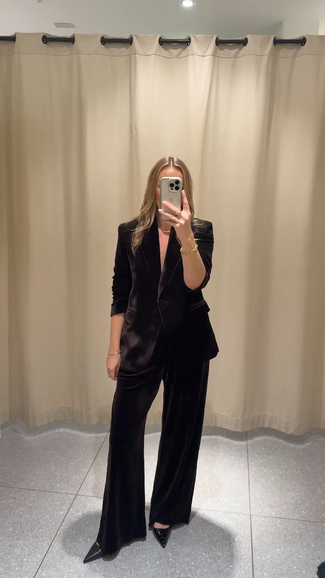 This velvet suit is brilliant 
Super soft , chic and comfortable 
The trousers are stretch velvet with an elasticated waist and flattering leg shape. 
The blazer well cut , relaxed and perfect worn alone or layered over a simple lace camisole /t shirt and jeans . 
Wearing a large in the trousers and jacket 

#LTKfestive #LTKdatenight #LTKpartywear