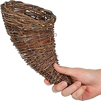GANAZONO Thanksgiving Cornucopia Basket, Basket for Table Centerpiece - Harvest Cornucopia Horn W... | Amazon (US)