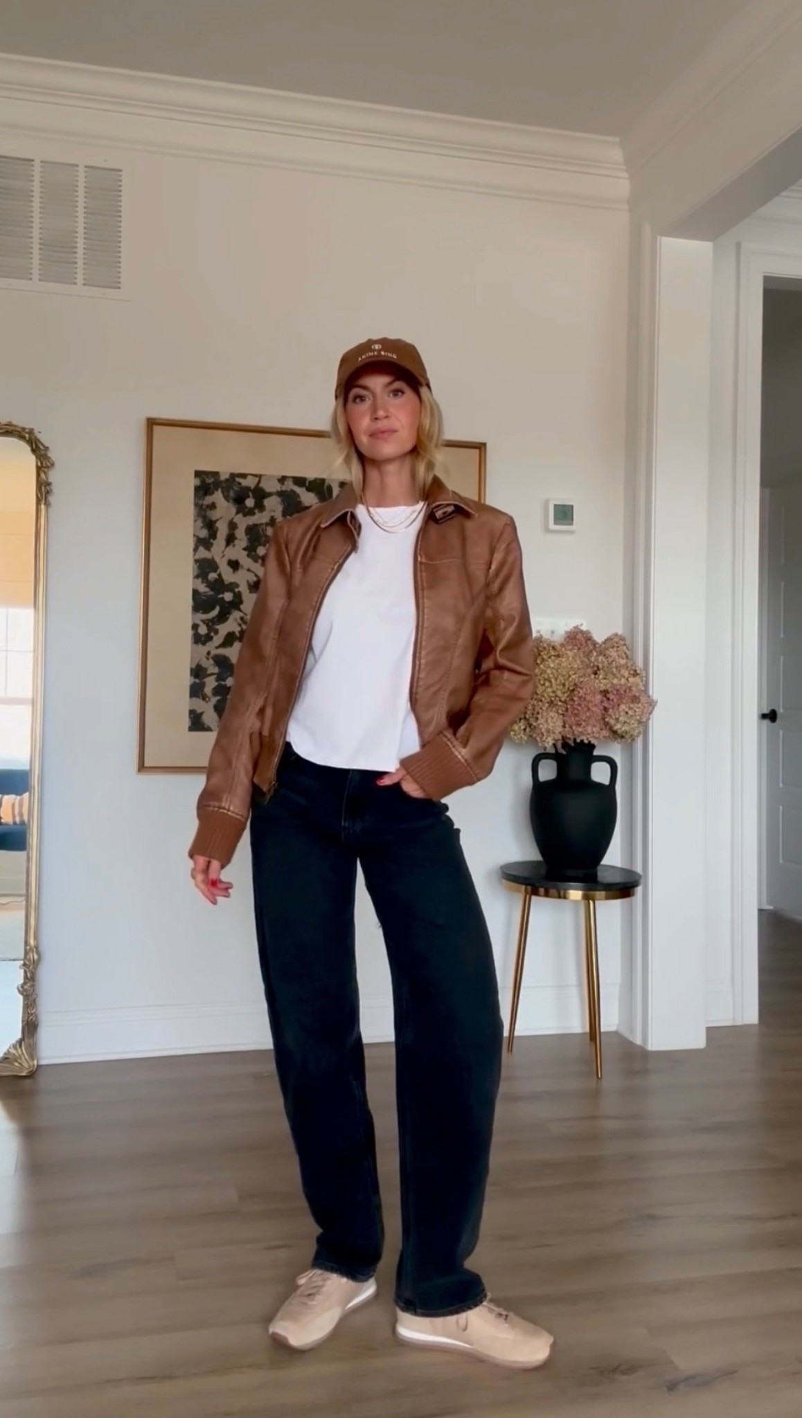 Leather bomber + denim look!
Bomber: runs slightly small, I rec sizing up 1-2 sizes
Tee: runs TTS
Denim: run TTS
Sneakers: run TTS

#LTKgrwm #LTKootd #LTKSeasonal