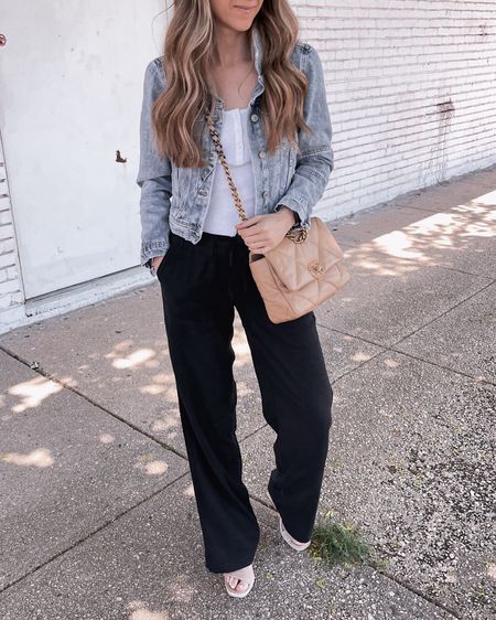 Linen pants for work or travel this summer! Pair with a sandal for a dressed up look!

#LTKWorkwear #LTKStyleTip #LTKTravel