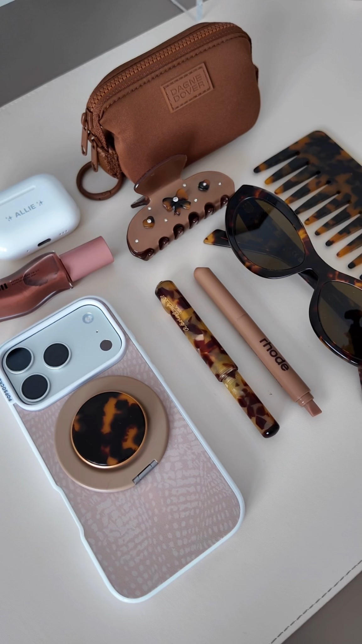 Tortoise essentials 

#LTKValentine #LTKootd #LTKgrwm