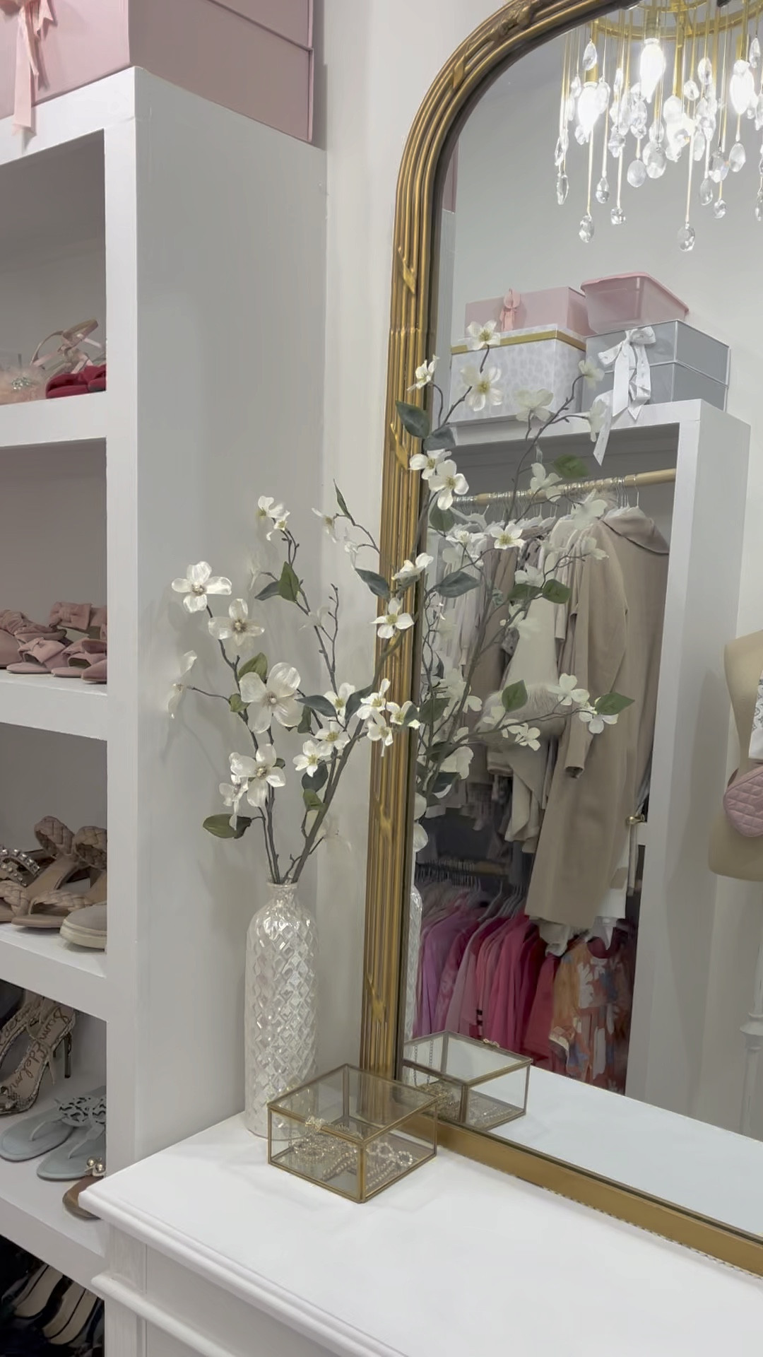 Display a few pretties in your closet. 


Rhinestone bow earrings
Tall gold wall mirror 
Closet chandelier
Modern glam lighting 
Primary closet 

#LTKHome #LTKFindsUnder50 #LTKParties