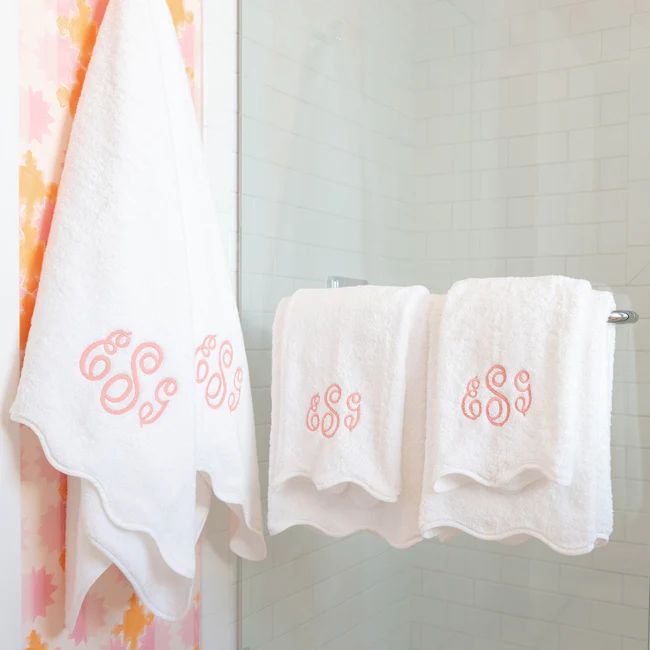 Scallop Bath Hand Towels | Weezie Towels