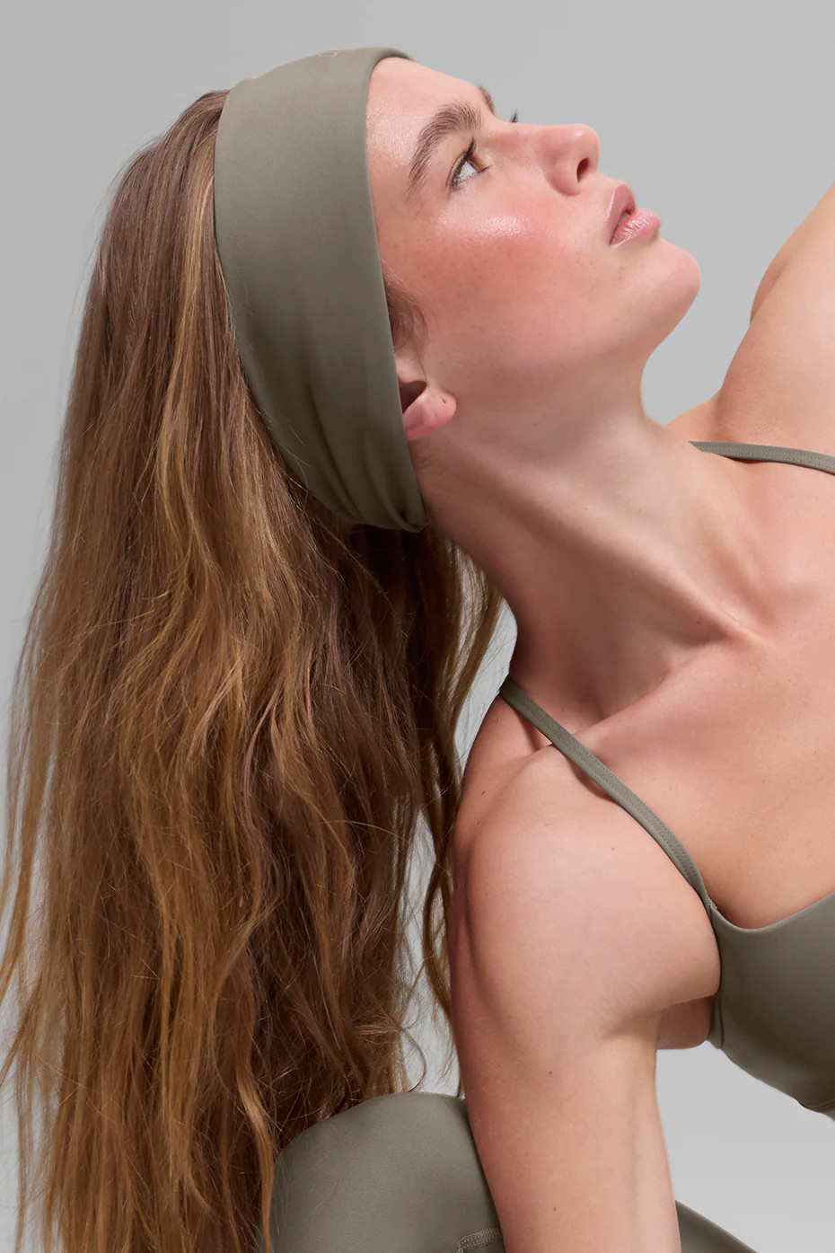 Airlift Headband - Espresso | Alo Yoga (US)