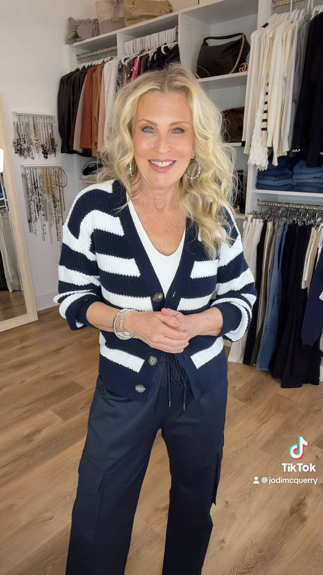 Cargo Pants size x-small
Bodysuit size small


#LTKVideo #LTKover40 #LTKfindsunder50