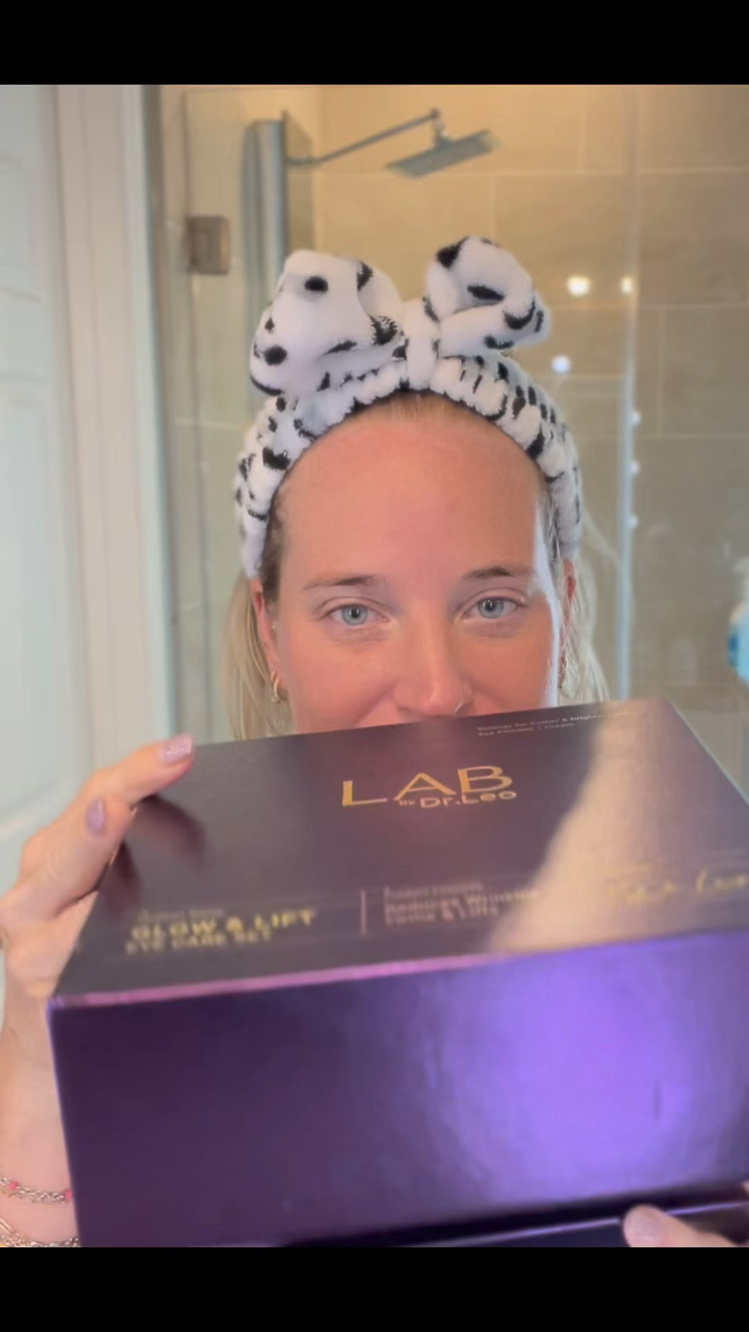 I didn’t expect to see a difference this fast… but here we are 👀✨

This PDRN eye care set has officially become my little 15-minute reset—because let’s be honest, as a busy mum I don’t have time for complicated routines.

De-puffed, brighter, and actually looking like I got sleep (even when I didn’t 😅)

28 days? I’m locked in.

#LTKbeauty #SkincareRoutine #EyeCare #UnderEyeCare #PDRN 

#LTKdayinmylife #LTKmomlife #LTKmorningroutine