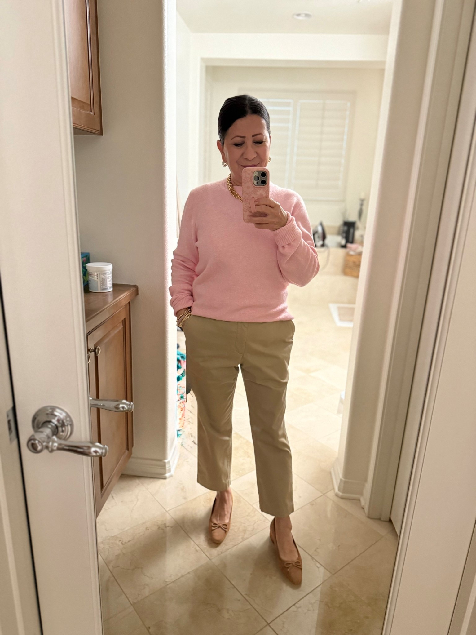 Teacher outfit idea 💗🤎

Use code: Marci15 for heart statement piece + all other Bowood Lane pieces ✨

neutral valentine outfit 
simple outfits | teacher outfits 
J. Crew factory | Gap factory 
preppy style | nude shoes

#LTKootd #LTKWorkwear #LTKOver40