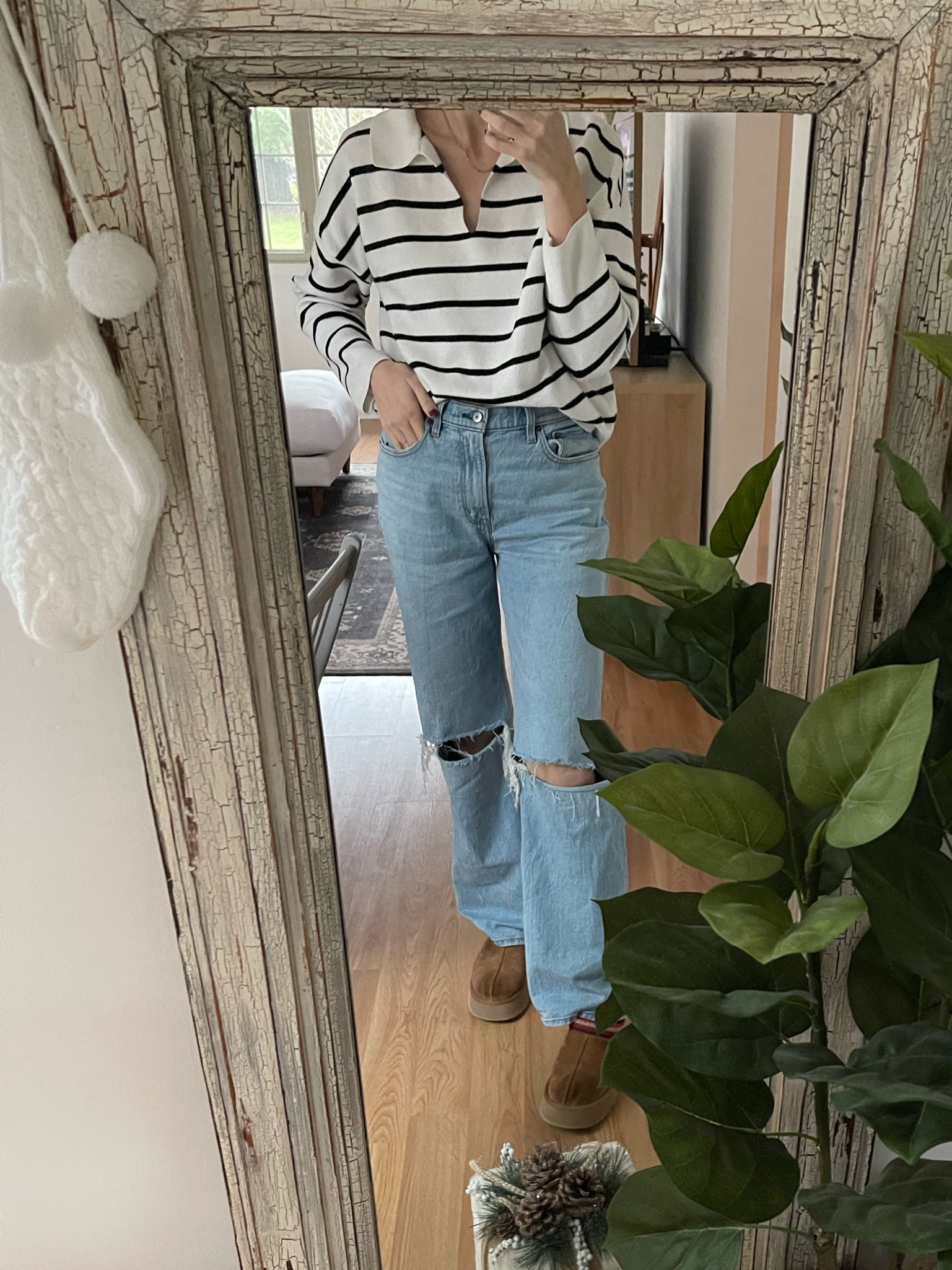 ootd 12.05.23 🖤

sweater: L
jeans: 29L
shoes: 9

#LTKsalealert #LTKfindsunder100 #LTKfindsunder50