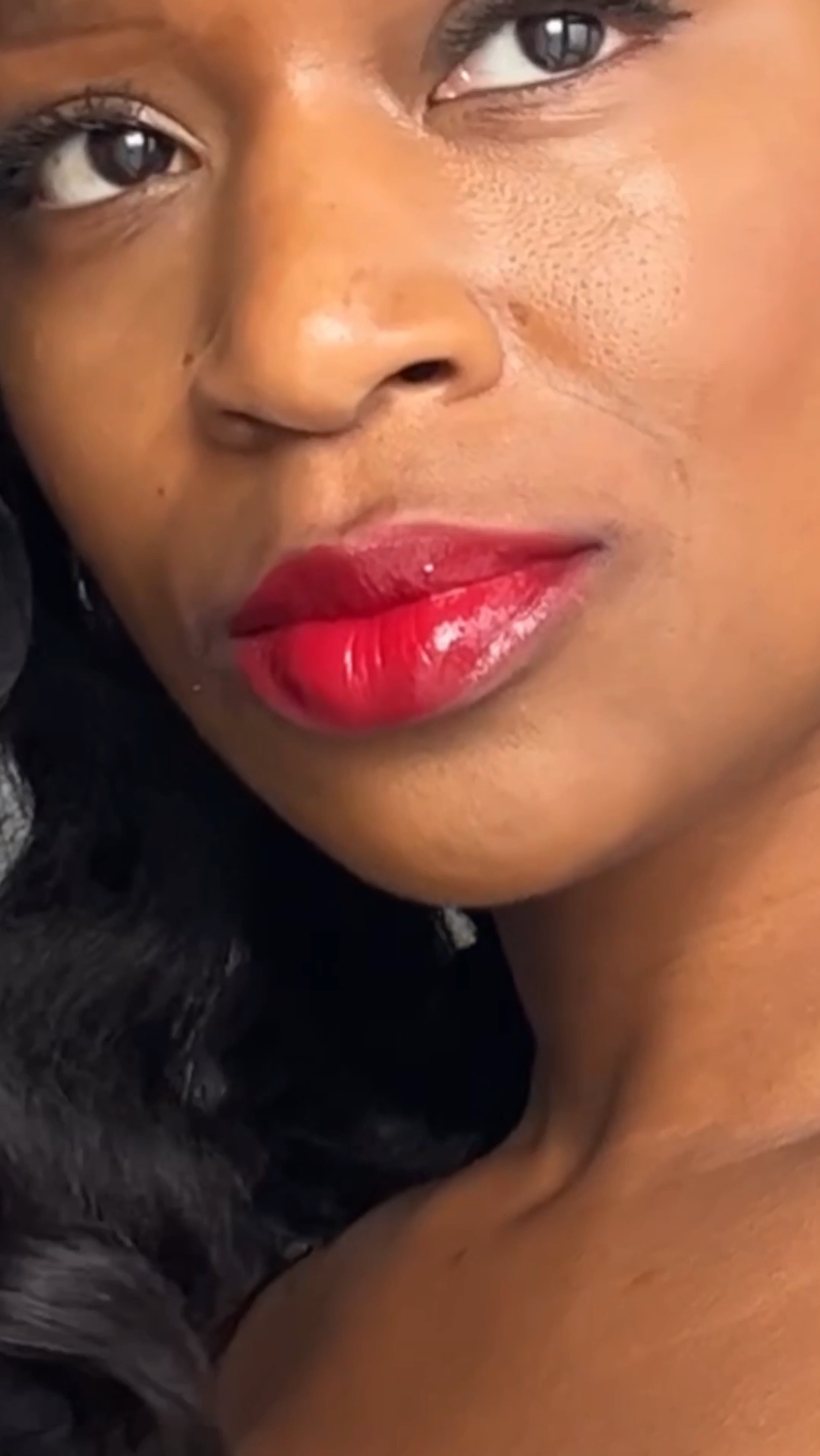 Red Lips w/ Armani Beauty for the holidays! 💋

I used their Lip Power Matte & Prisma Glass Lip Gloss together to achieve this look. 

- Armani Beauty Lip Power Lipstick 400 
- Armani Beauty Prisma Glass Lip Gloss in 04 Cherry Glaze

All products linked in bio.

Are you doing a red lip for the holidays? Let me know in the comments!

#ArmaniBeauty #ArmaniLipPower #RedLip #armanibeauties #giftedbyarmani

•
•
•
•
#glam #minimalmakeup #igbogirls #quickandeasymakeup #naturalmakeuptutorial #beautyugc #nomakeupmakeuplook #luxurymakeup #beginnerfriendlymakeup #ugccreator #naturalmakeupforblackwomen #blackugccreator red lip combo Armani Beauty Lip Power Long Lasting Lipstick 400 Armani Beauty Prisma Glass Hydrating Lip Gloss with Squalane 04 Cherry Glaze

#LTKGiftGuide #LTKBeauty #LTKFindsUnder50