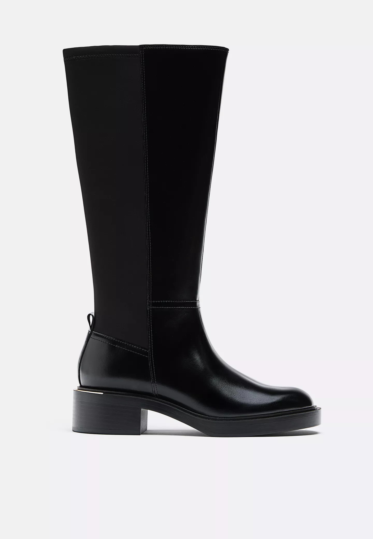 Flache Reitstiefel | Stradivarius DE