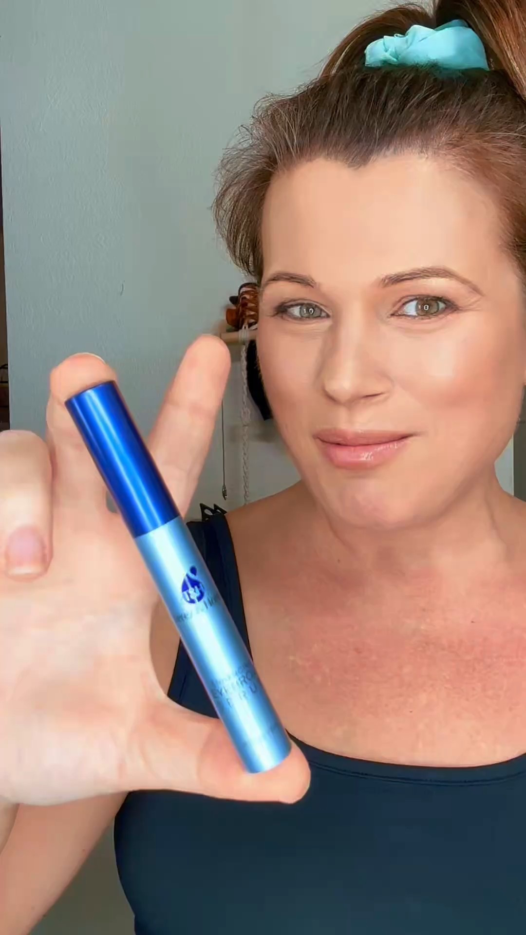 Hey, check out this Eyebrow Growth Serum I found! It’s a natural enhancer that helps my brows grow thicker, faster, longer, and fuller – comes in a 5mL bottle.

#LTKWatchNow #LTKBeauty #LTKSaleAlert