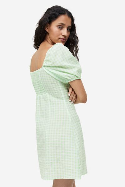 Puff-sleeved crêpe dress | H&M (UK, MY, IN, SG, PH, TW, HK)
