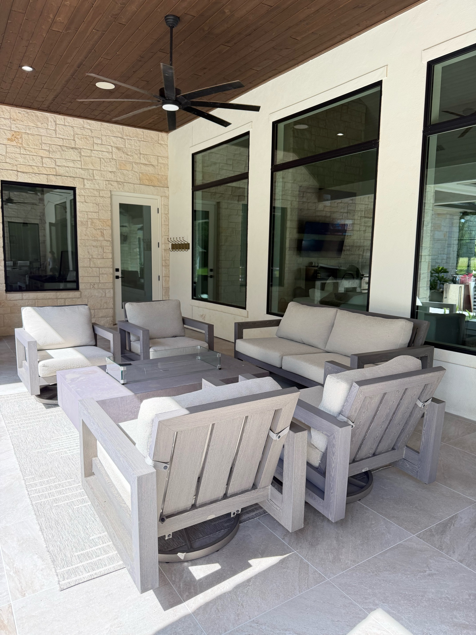 Linking out outdoor furniture!

#LTKHome #LTKSeasonal