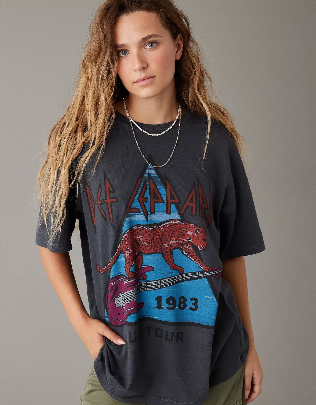 AE Oversized Def Leppard Graphic T-Shirt | American Eagle Outfitters (US & CA)