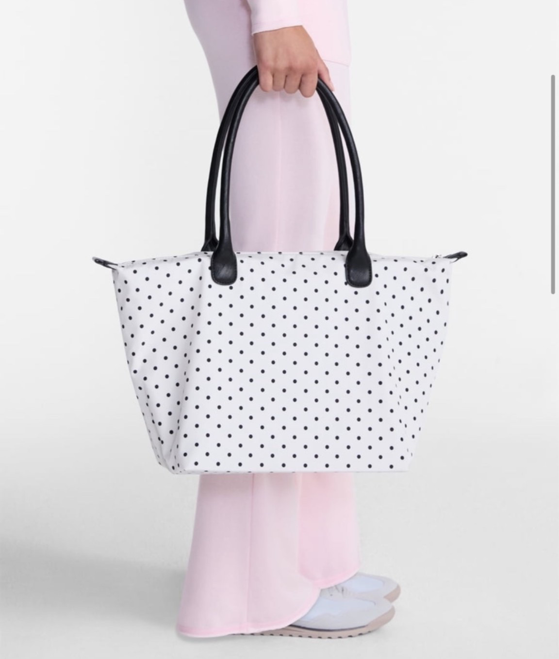 POLKA DOT TOTE BAG AT WALMART 🤍🤩

#LTKootd