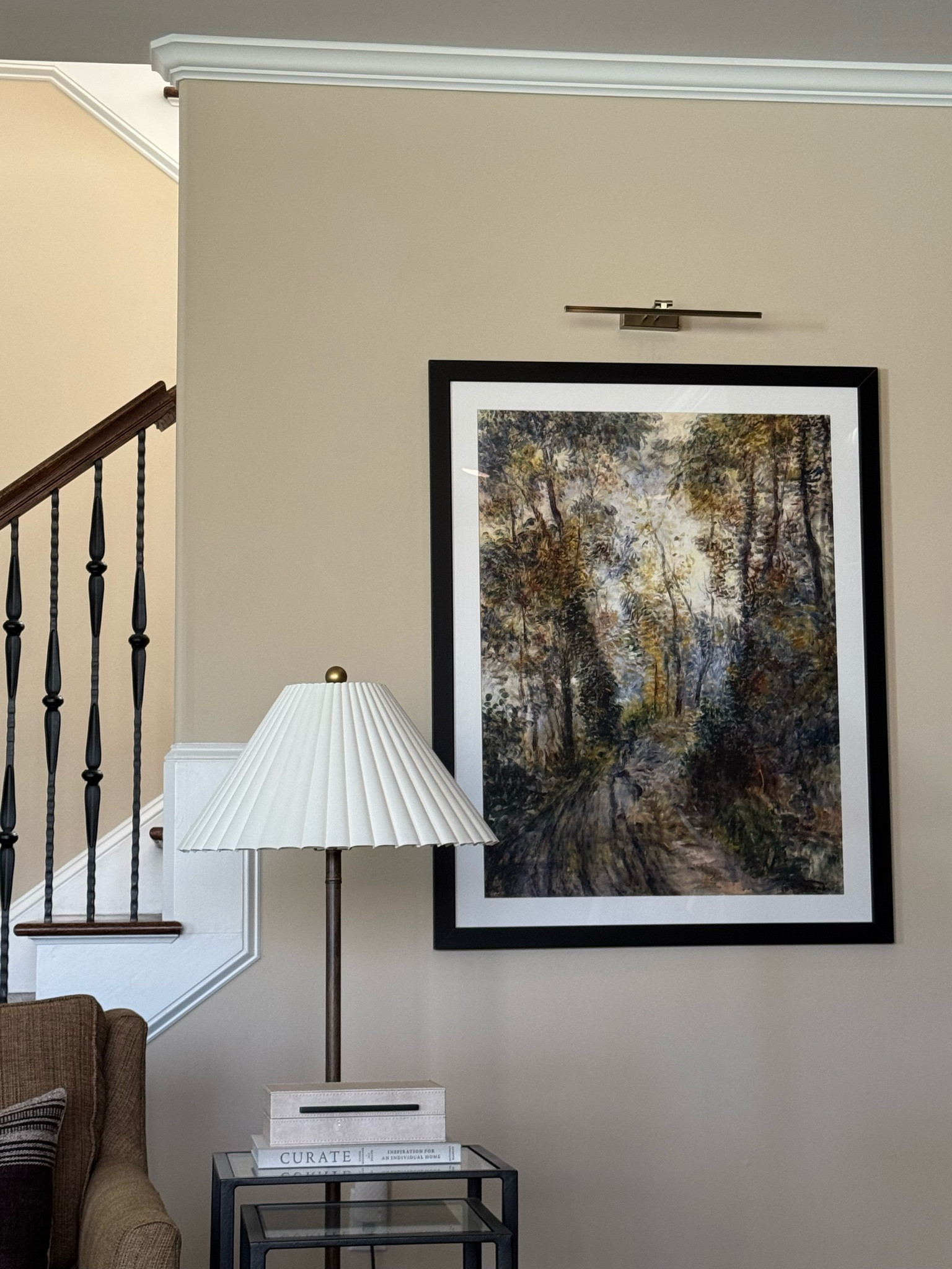 Create thoughtful, cozy corners with large scale artwork and ambient lighting.

#vignette
#art
#picturelighting
#cozy
#amazon

#LTKHome #LTKFindsUnder50 #LTKStyleTip