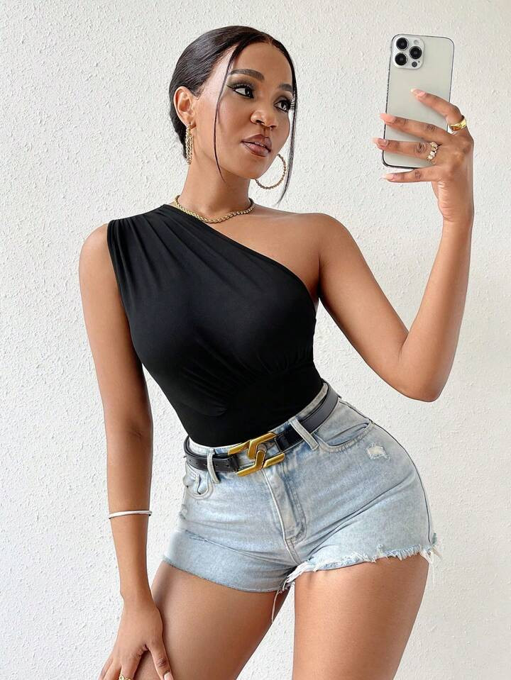 SHEIN Essnce One Shoulder Solid Top | SHEIN