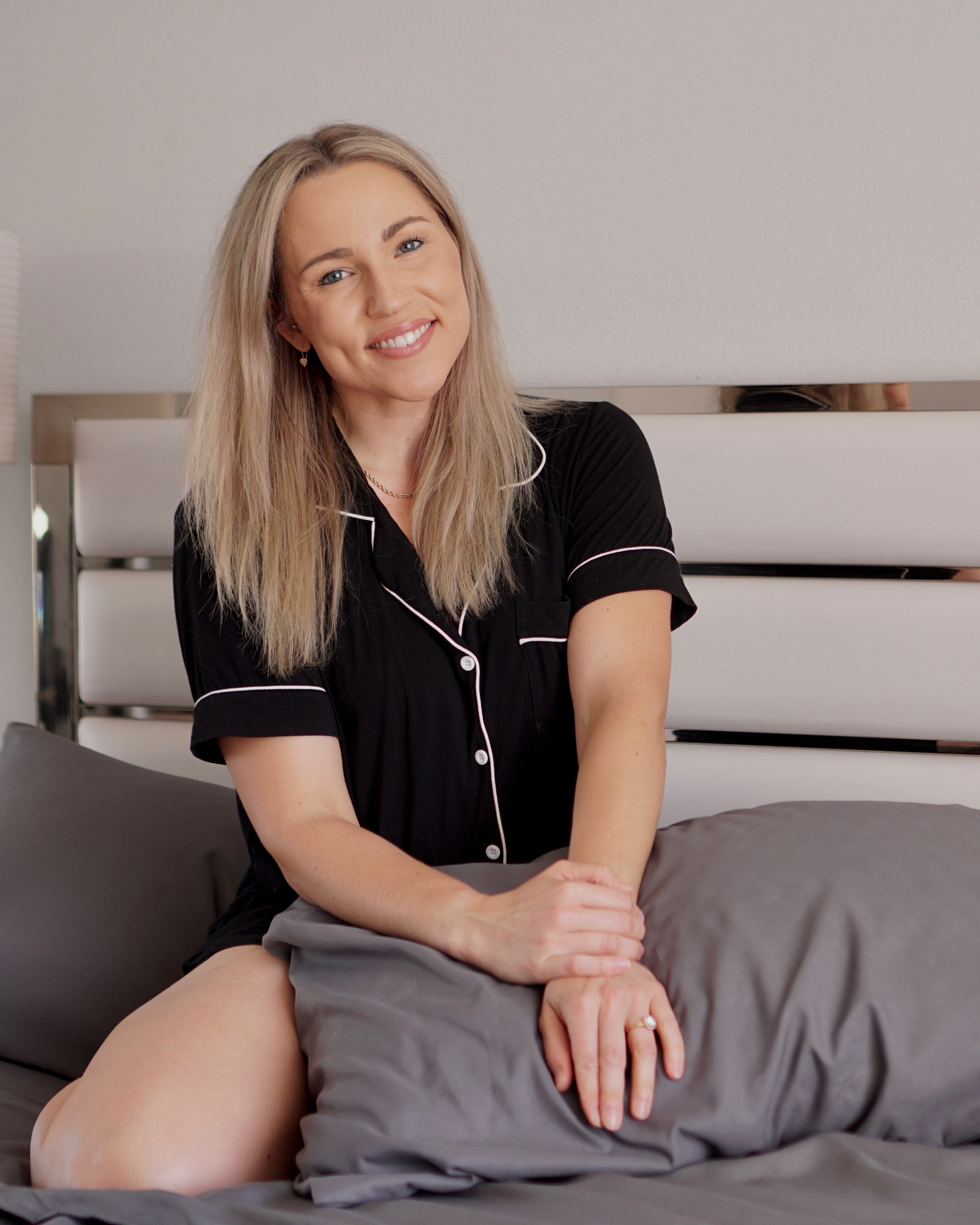 These are some of the comfiest and coziest pajama sets I’ve found! #bamboopyjamas #pyjamaset #bedtimeattire #sleepattire #pjset #pjs


#LTKGiftGuide #LTKFind #LTKSeasonal