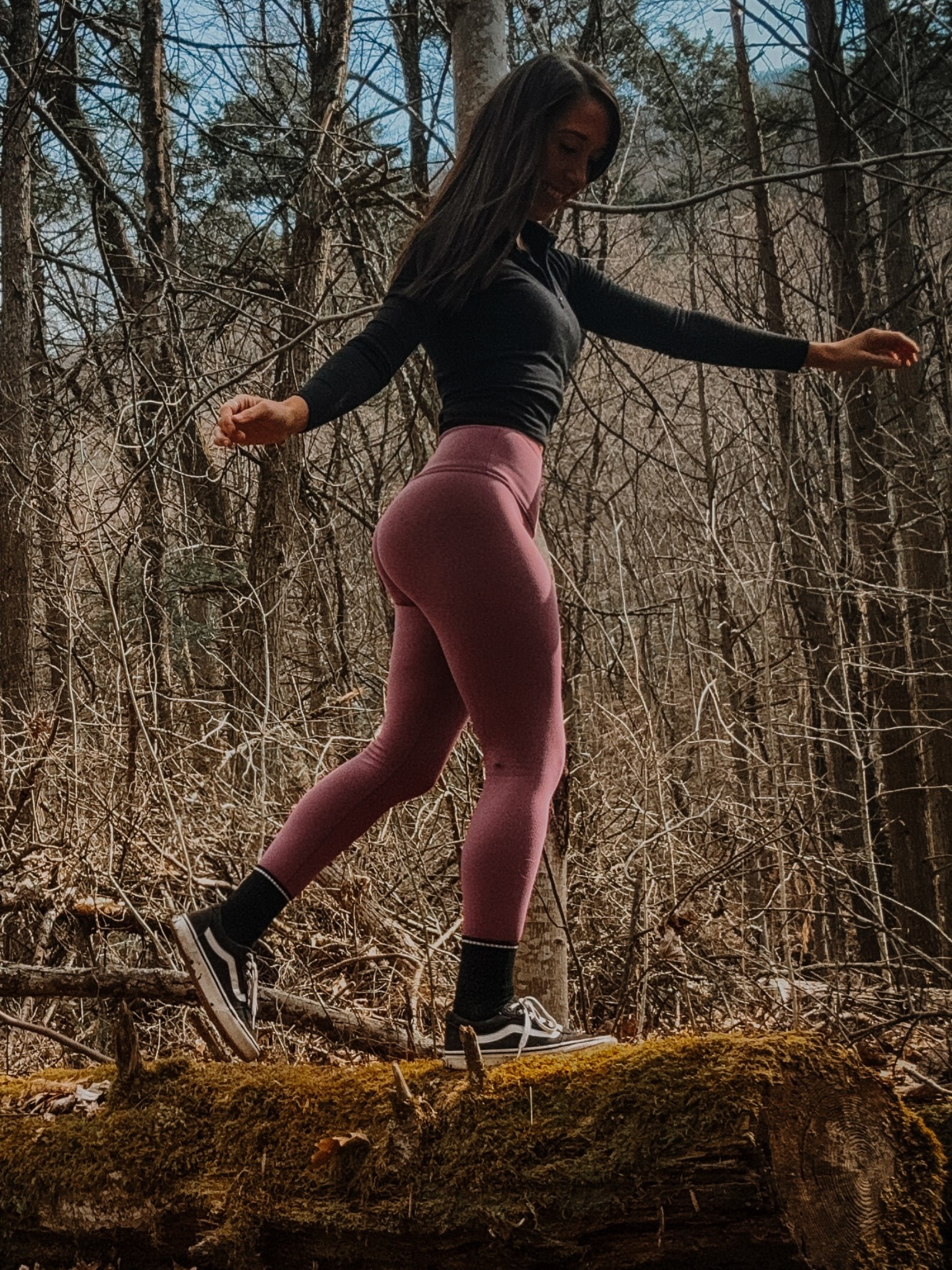 A walk in the woods with some of my favorite athletic/ leisure wear🩶



#LTKSaleAlert #LTKSeasonal #LTKActive