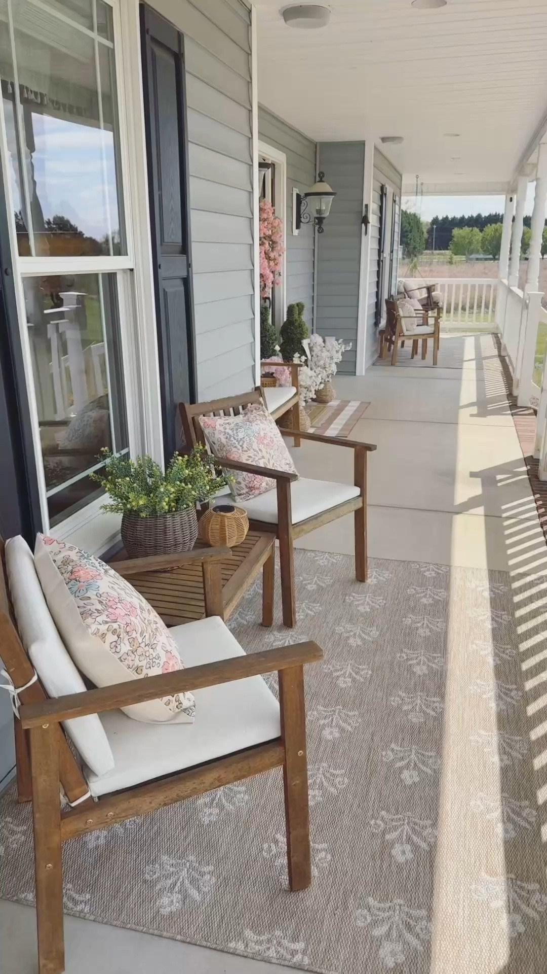 Spring porch season is here 🌸🐣 I linked all my Easter decor and porch favorites—tap to shop the full look! 


#LTKSeasonal #LTKHome