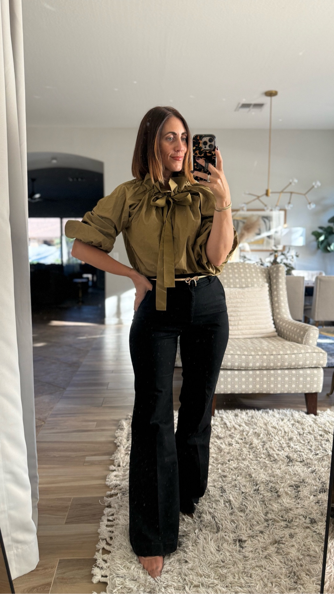 Gorgeous statement blouse! // - Runs generous - I am in an XS

- now only $18‼️

- flare trousers - size 4
- mesh mules - size 8

Walmart, Walmart fashion, Walmart try-on, Walmart haul, statement blouse, office outfit, fall outfit




#LTKFindsUnder50 #LTKFindsUnder100 #LTKSaleAlert