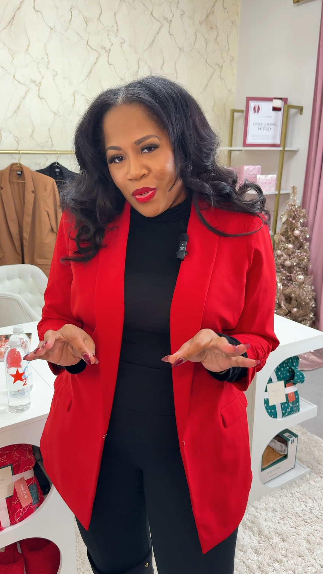 Sharing all the @macys Cyber Monday finds I walked through on my IG livestream. From beauty minis to gifting favorites to the fashion pieces I’m wearing on repeat this season. #macyspartner
Missed the live? No worries you can still watch it over on my Instagram, and I’ve tagged every product below so you can shop the deals before they’re gone.
Also don’t forget to check out my separate LTK post where I’ll be styling all of my Macy’s Cyber Monday fashion finds 😘


#LTKCyberWeek #LTKHoliday #LTKGiftGuide