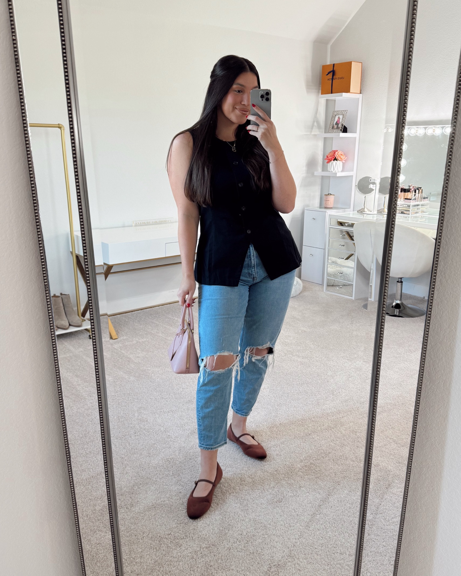 Cutest little work outfit! I love these shoes so much🙌🏼 so chi and extremely comfortable! Great if you are on your feet a lot🥿

Workout outfit, pretty girl fashion, office girl style, midsize fashion, easy professional style, ballet flat, cute flats, work shoes

#LTKWorkwear #LTKMidsize #LTKShoeCrush