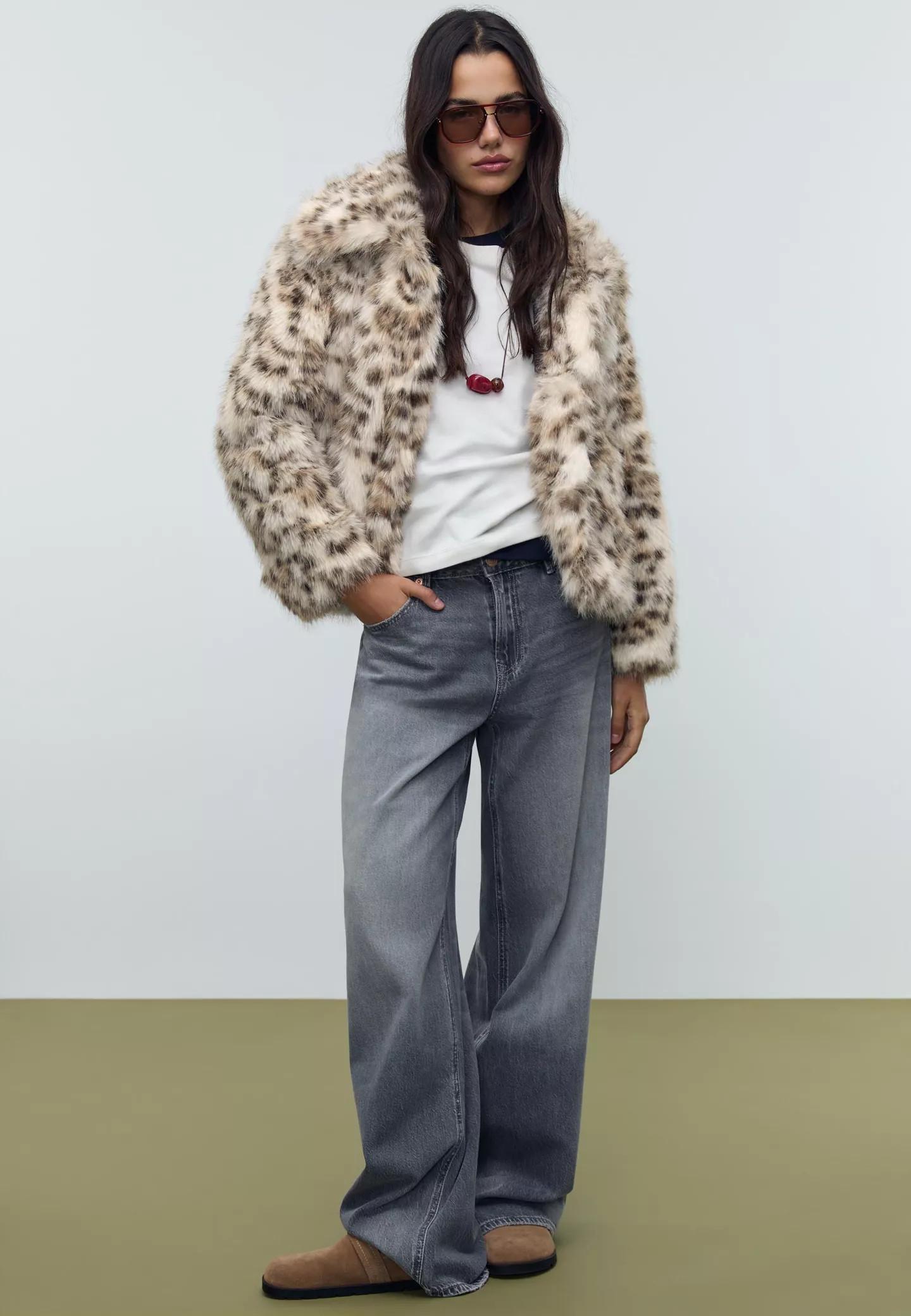Jacke aus Kunstfell mit Leopardenmuster - Mode für Damen | Stradivarius Deutschland | Stradivarius DE