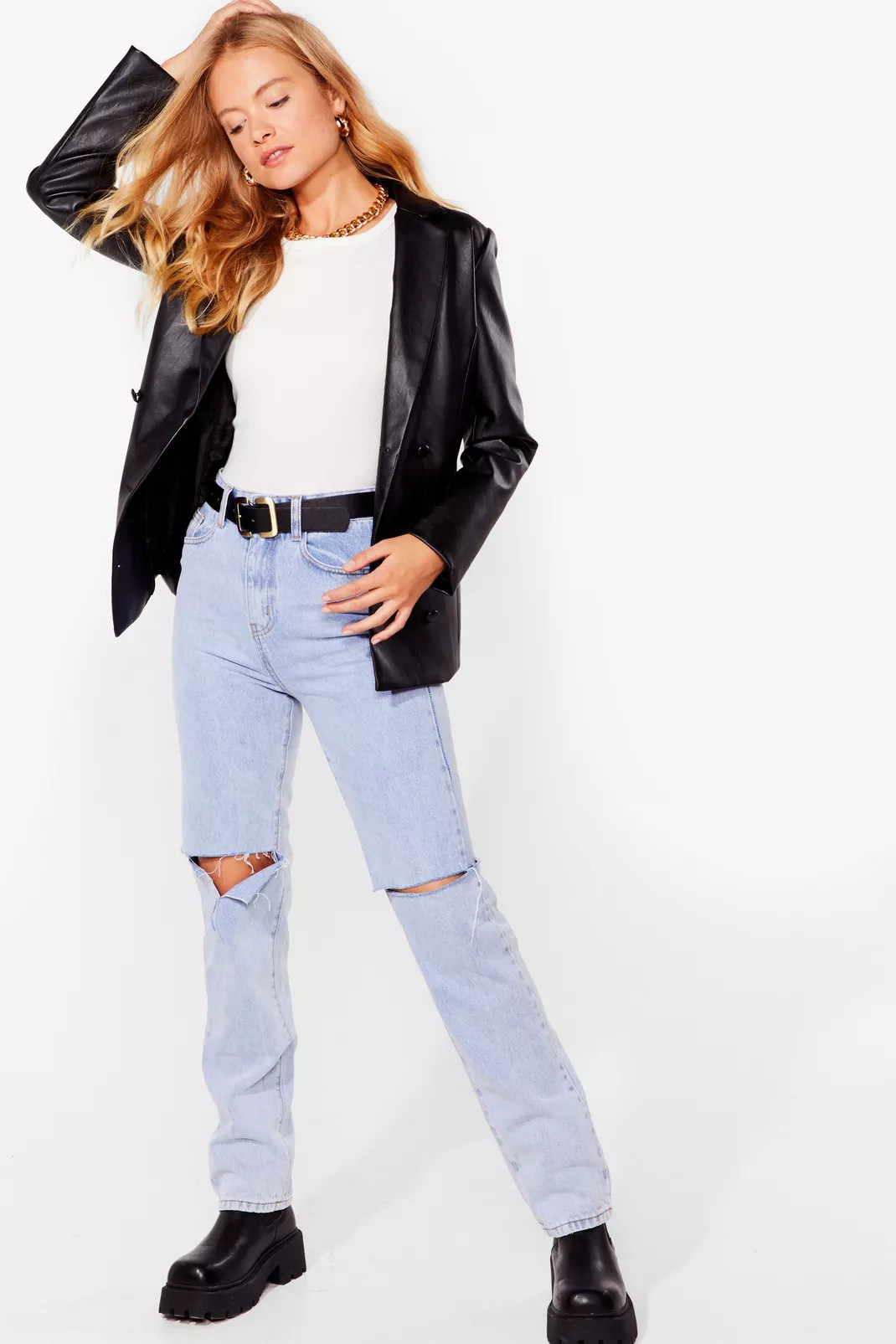 Distressed Straight Leg Boyfriend Jeans | Nasty Gal (US)