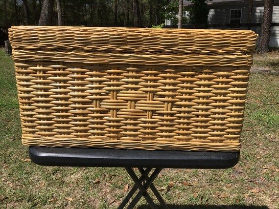 Large Wicker Basket Wicker Trunk Farmhouse Beach Cabin - Etsy | Etsy (US)