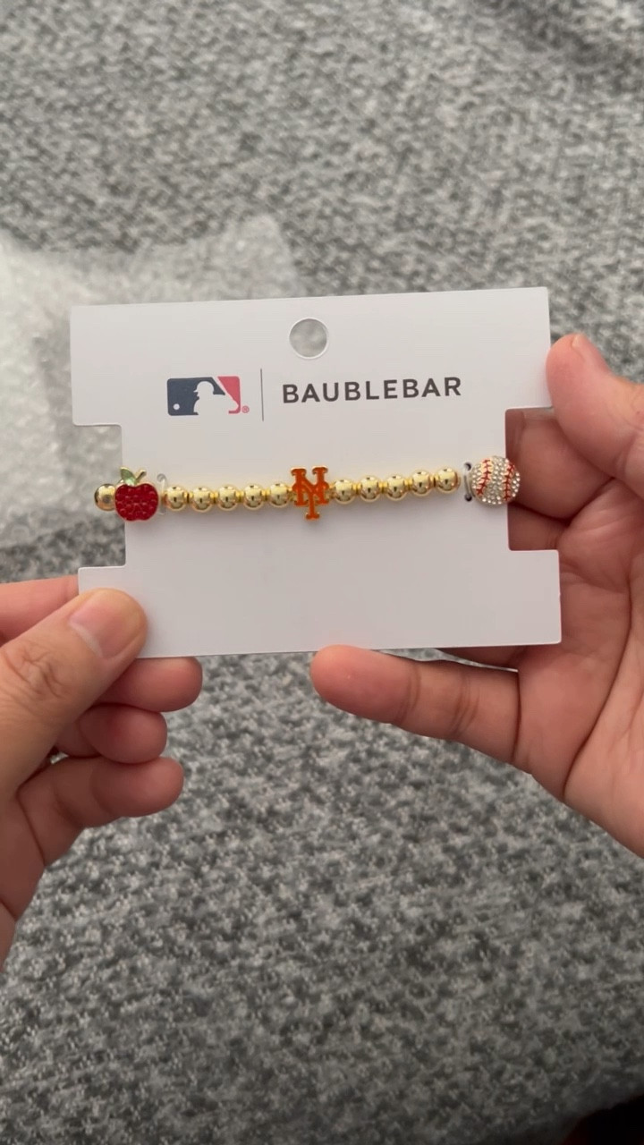 Gearing up for Mets Opening Day! 

New York Mets BaublebBar Bracelet 
