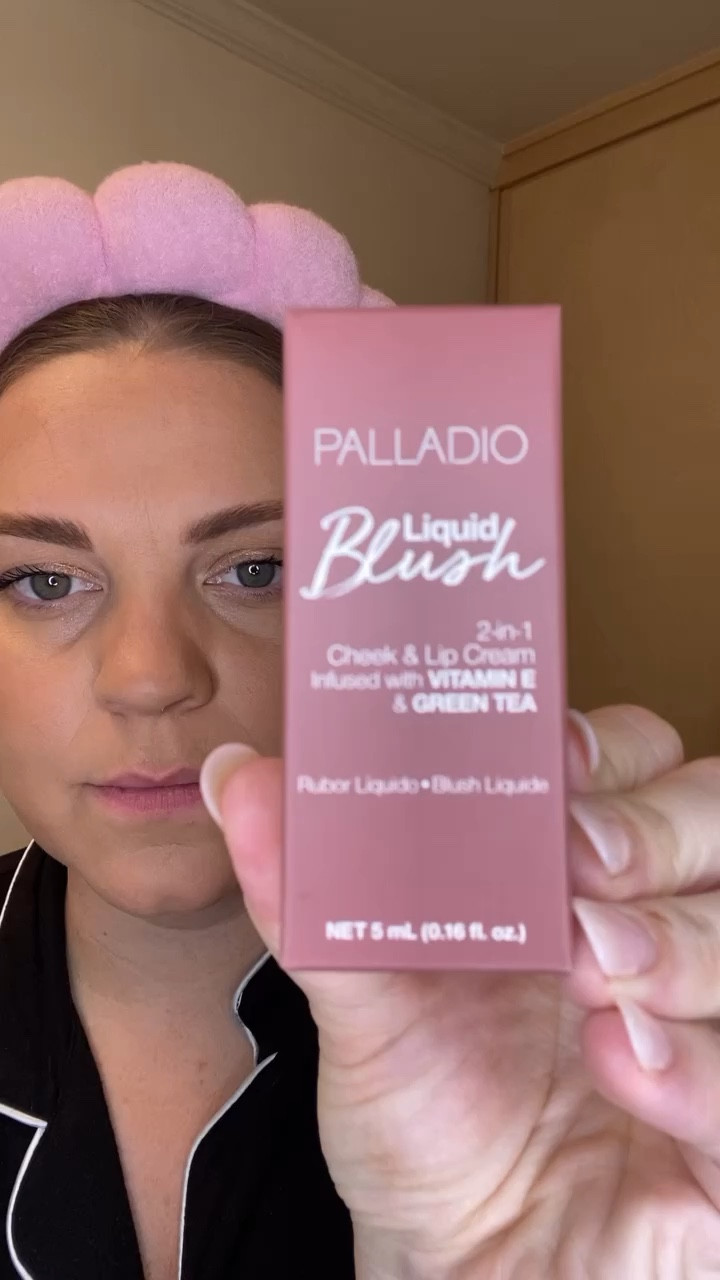 Get this sun-kissed glow with @palladiobeauty botanical and vitamin infused makeup. These products are absolutely amazing, they melt into your skin and elevate a simple makeup routine. #PalladioPartner #ad #palladiobeauty 



Follow my shop @lindseymariesmith on the @shop.LTK app to shop this post and learn more about @palladiobeauty. You’ll also get my exclusive app-only content! 

#LTKbeauty #LTKstyletip #LTKGiftGuide