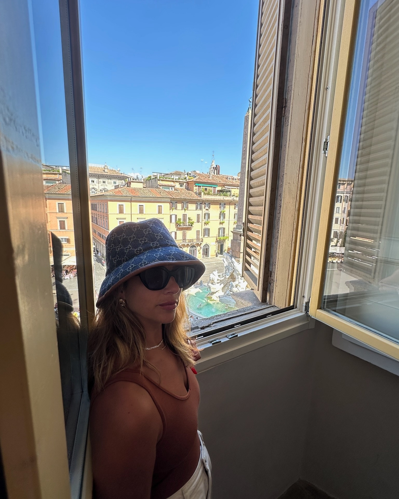 Taking in the sights from Piazza Navona, and it's absolutely breathtaking. Our stay at the Eitch Borromini has been a dream, and I'm so grateful for this much-needed break. 🇮🇹😎

Now tell me, where are you traveling this summer?

#SaucedBySunday #RomeItaly #TravelItaly #PiazzaNavona #Rome #EitchBorromini