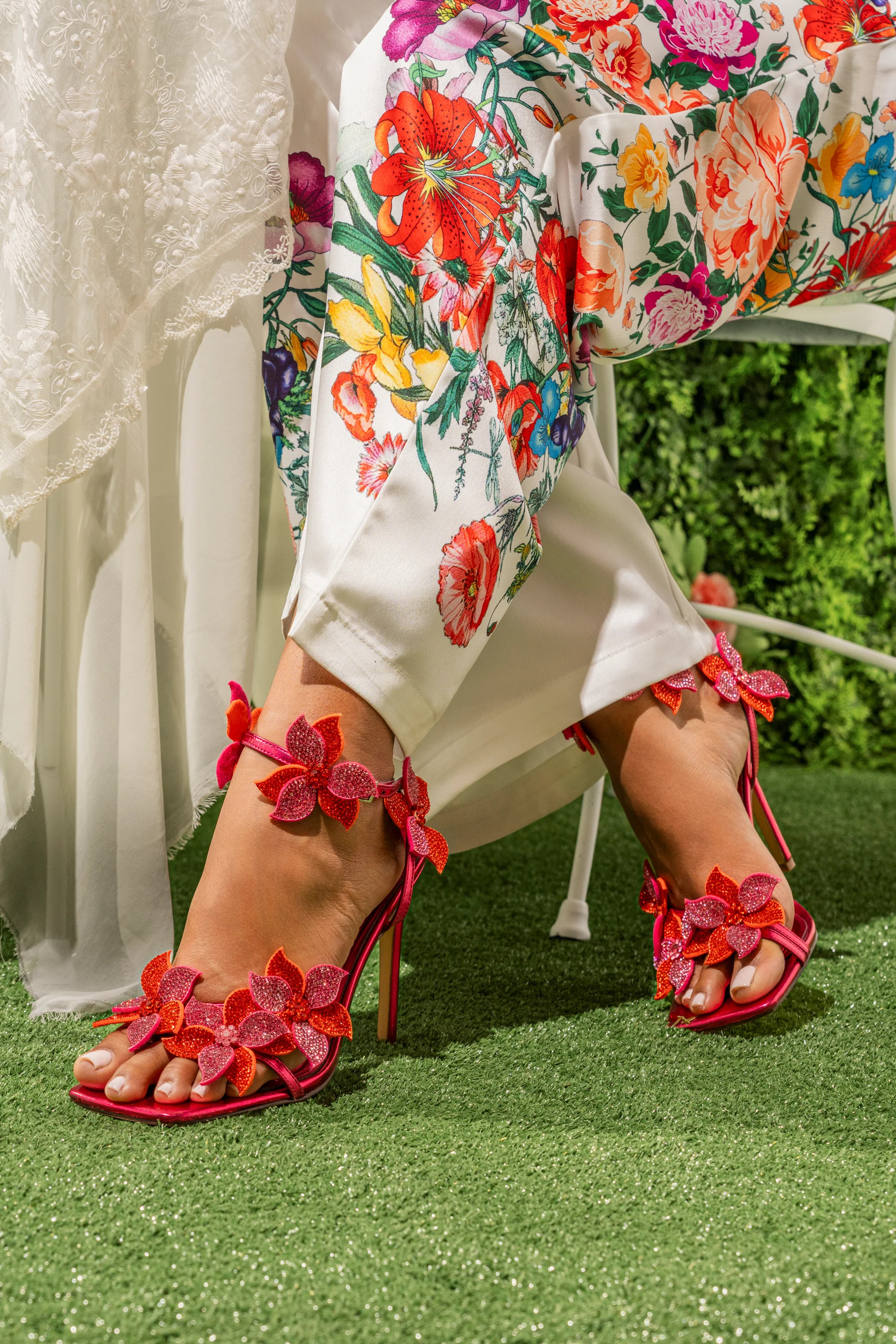 AZALEA WANG NERIYA PINK RHINESTONE FLOWER STILETTO SANDAL | AKIRA