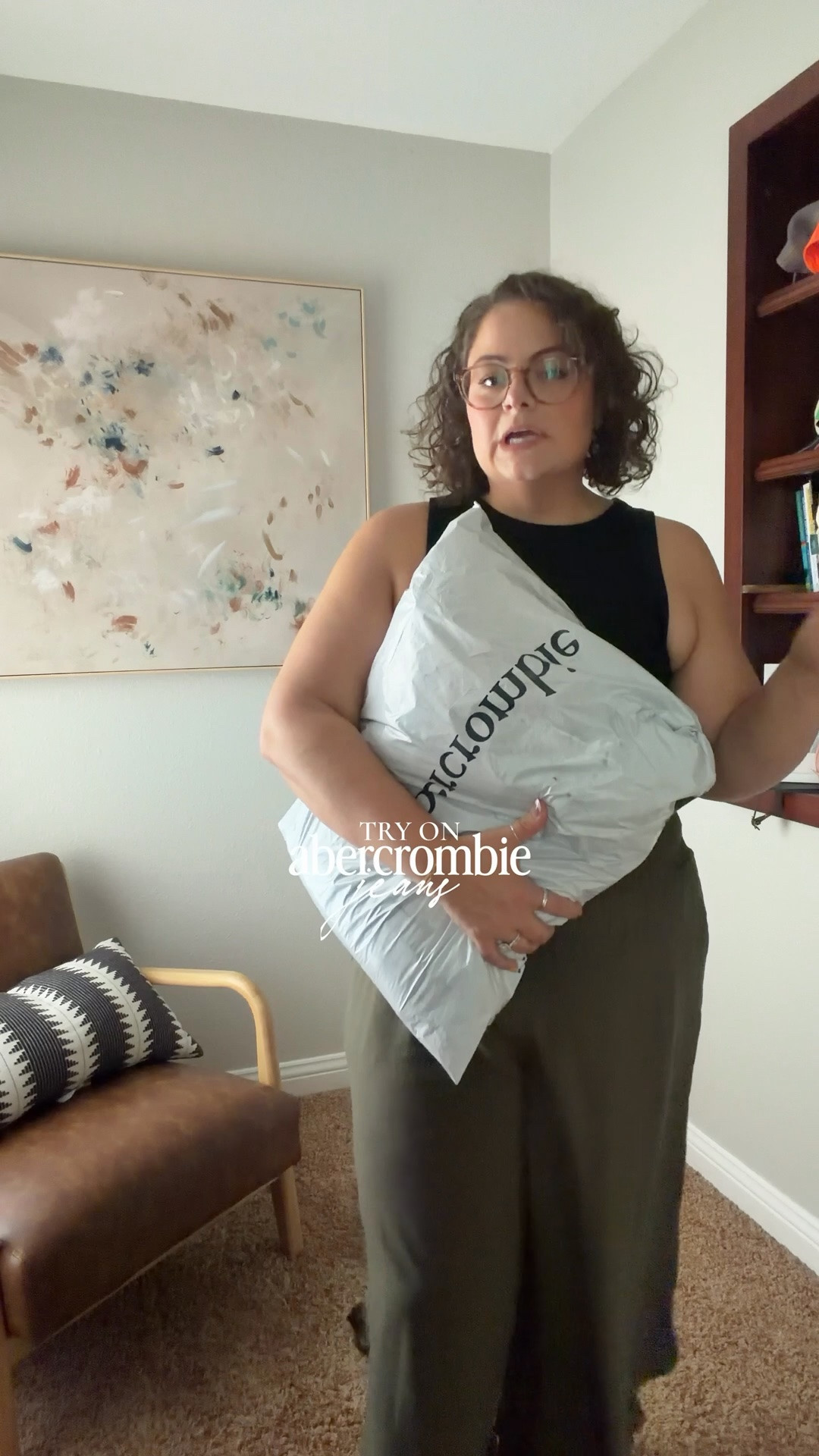 Wearing curve love 33R in all jeans 🤍

Bust 42  //  waist 39 //  hips 50  //  5’6” 

Tank XL
Pants 1X (can’t link on LTK, they are from BloomChic)

#LTKPlusSize #LTKMidsize #LTKSeasonal