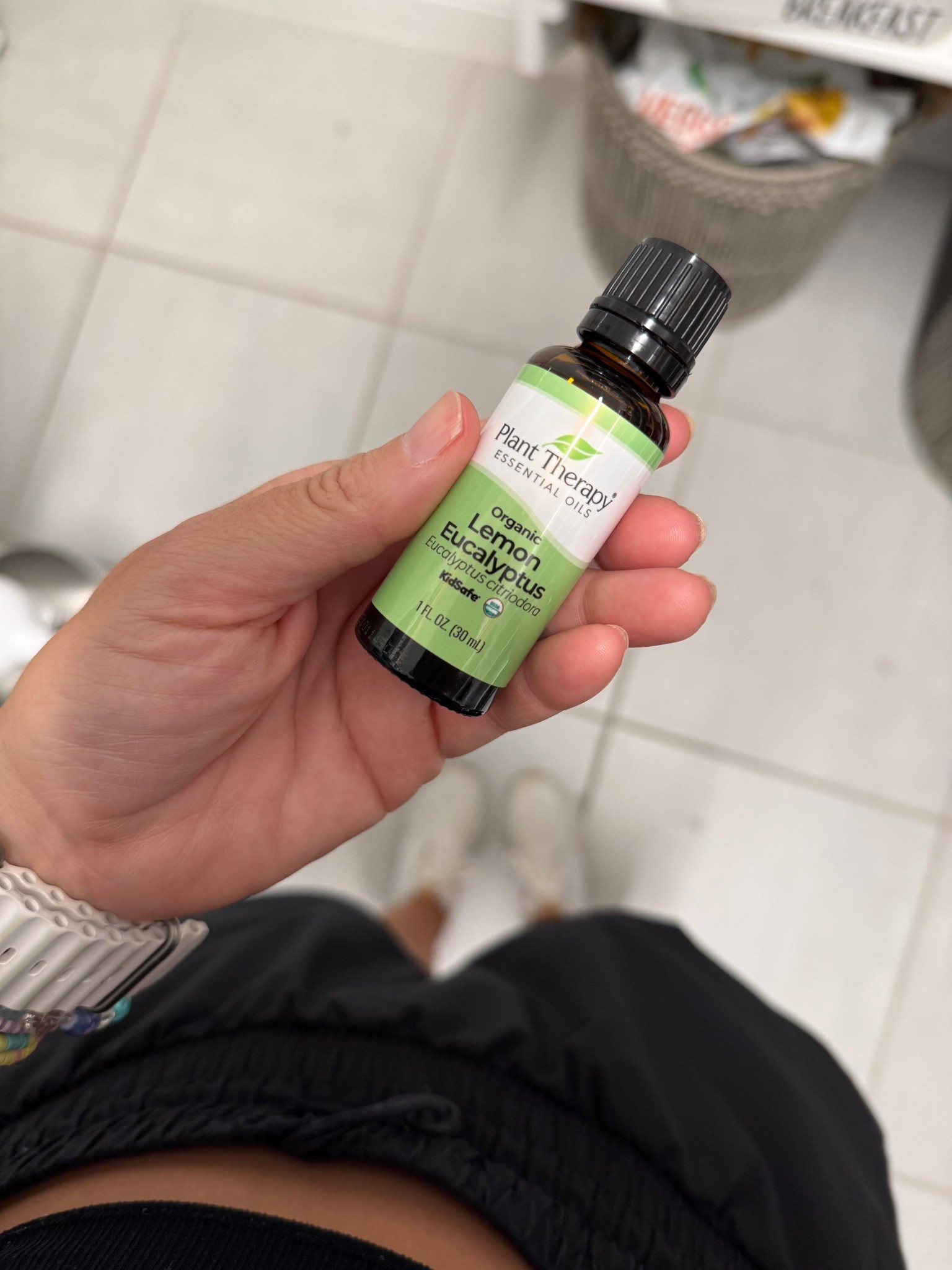 skip the bug spray & add three drops to your hand then rub all over before going outside. no mosquito bites 👏🏼 plus it’s all natural and $16 for this bottle 🙌🏼
