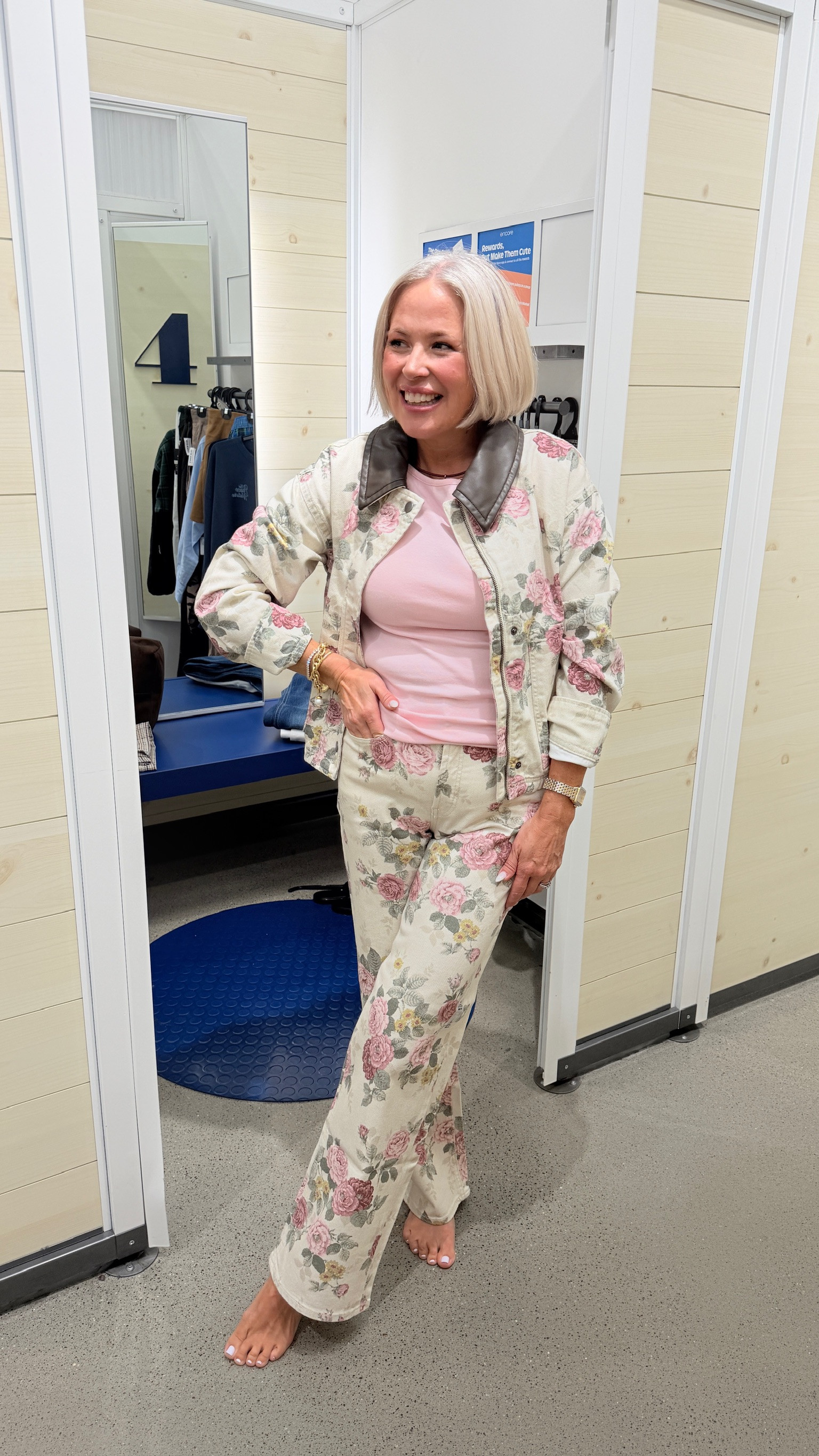 Old Navy fall try on haul!
-
chic outfit, mom life, fashion over 50, over 40 fashion, fall fashion, what to wear, outfit inspo, fall style, workout clothes, casual outfit, button up, plaid, gingham print, patterns, jackets, old navy fall, old navy style

#LTKootd #LTKSeasonal #LTKOver40
