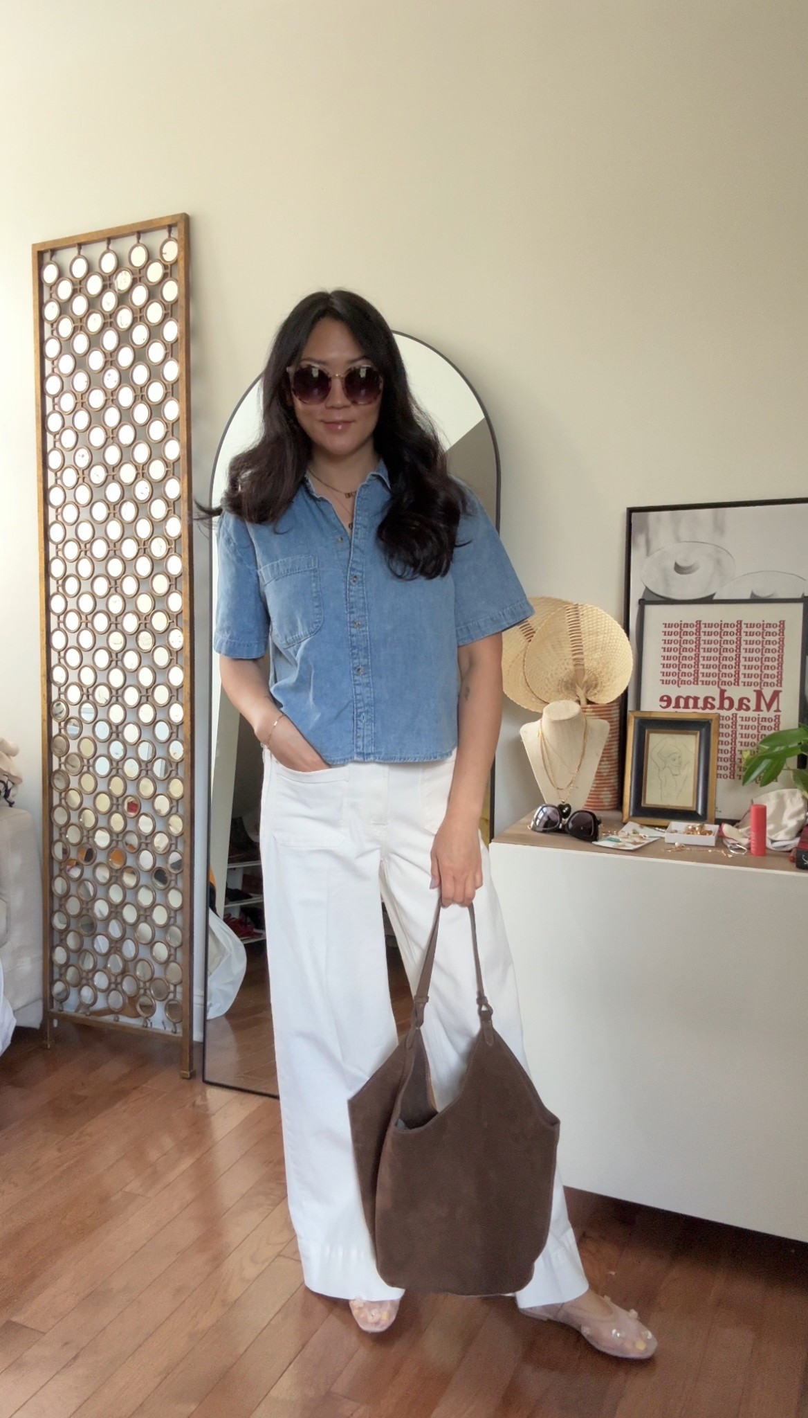 This cropped denim top is so good, perfect to pair with your high waisted, wide leg pants/jeans. 

#LTKFindsUnder50 #LTKFindsUnder100 #LTKStyleTip