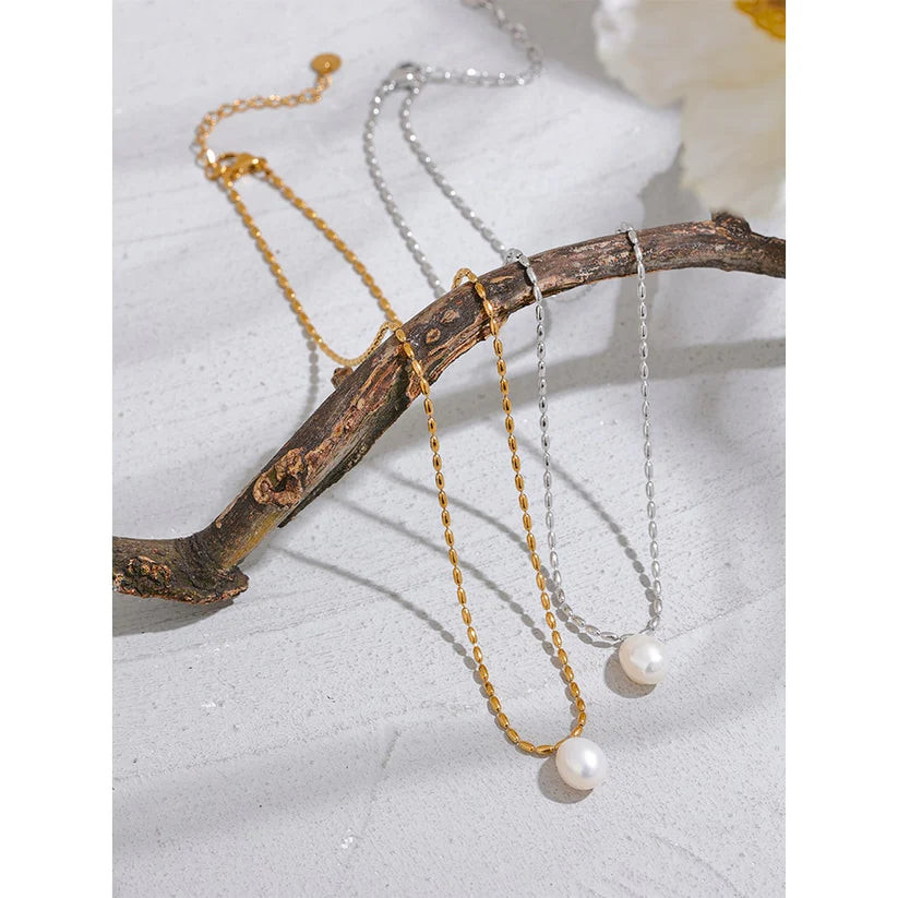 LORNA PEARL NECKLACE IN WHITE GOLD (WATERPROOF & 18K WHITE GOLD FILLED | raëliv