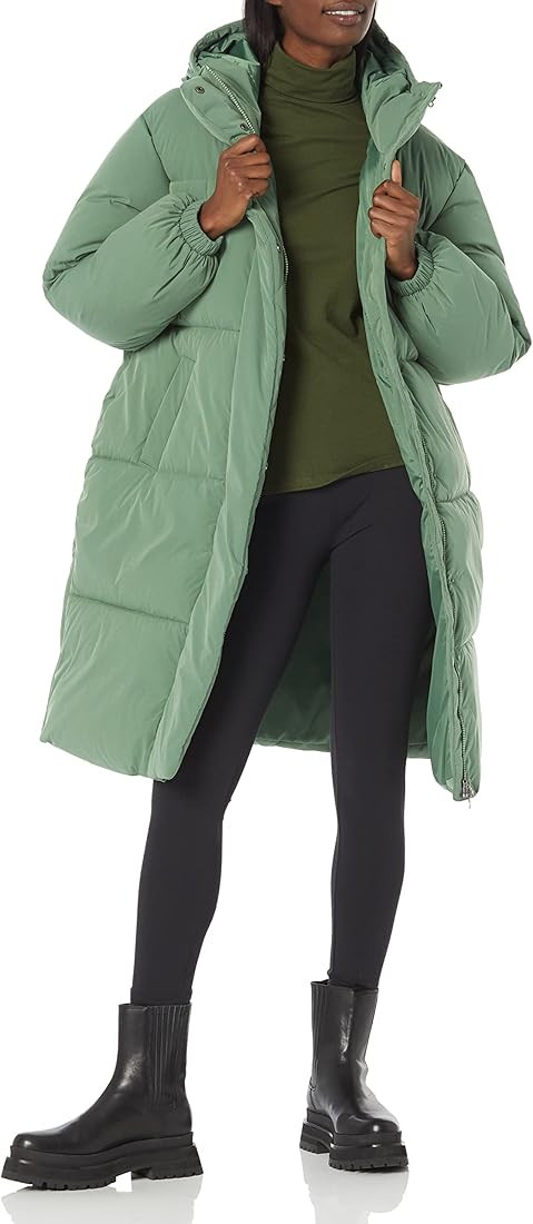 Amazon Essentials Women's Long Puffer Jacket (Available in Plus Size) | Amazon (US)