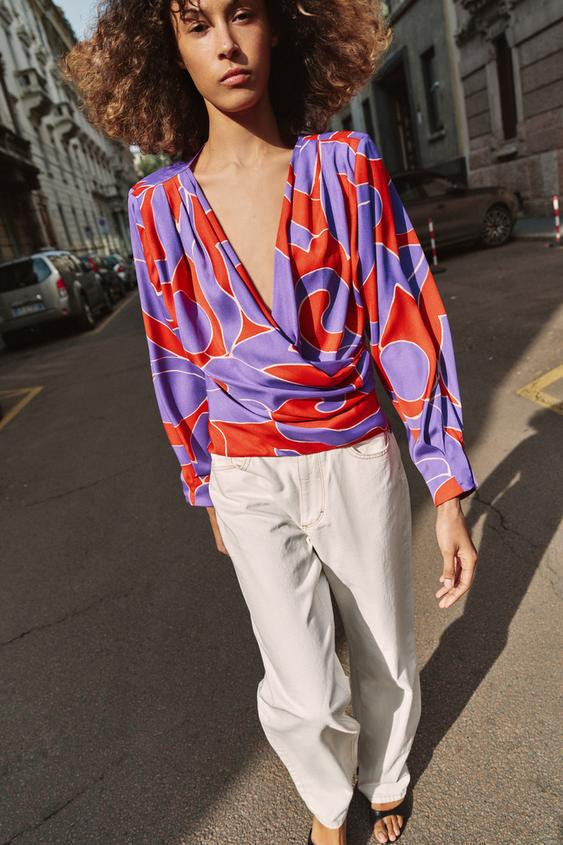 PRINTED SATIN EFFECT SHIRT WITH SHOULDER PADS | Zara US