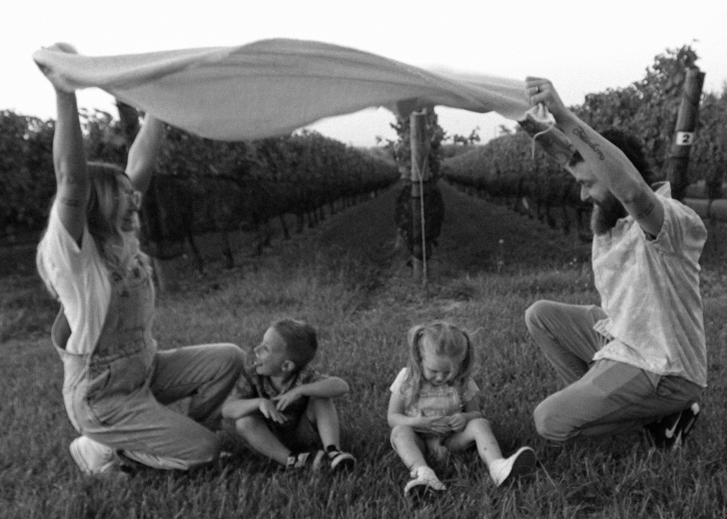 this is my heart 🫶🏼

#familyphotos #fallfamilyphotos #filminspiredphotography