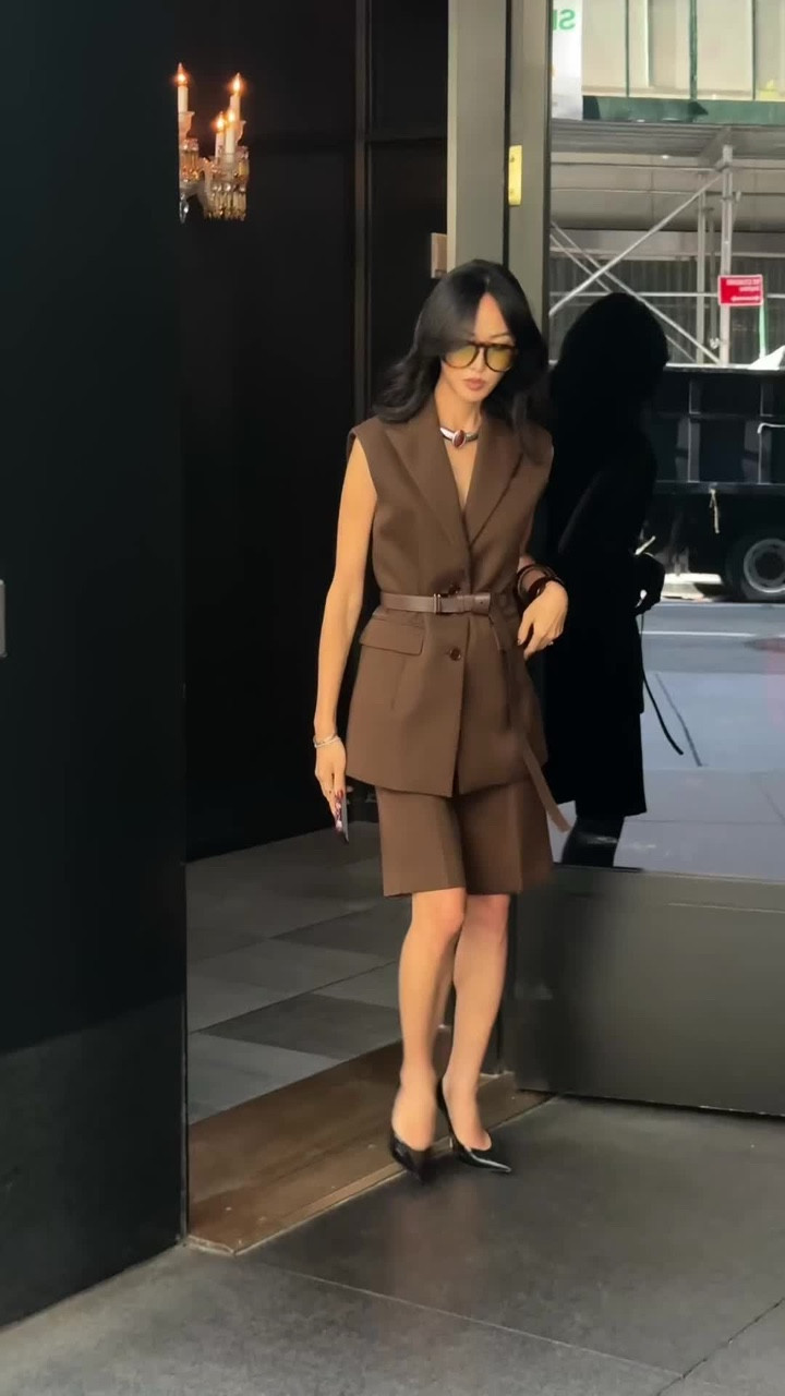 A Michael Kors moment in this brown belted sleeveless blazer and trouser shorts 🤎

#LTKNYFW #LTKStyleTip #LTKShoeCrush