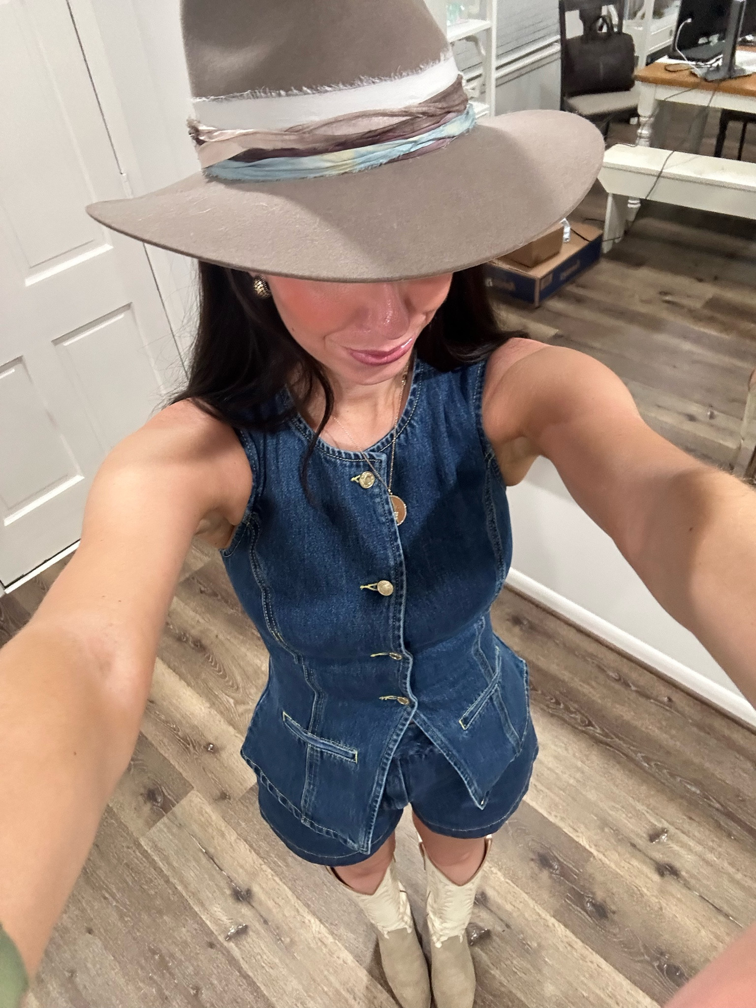 cutest denim set for fall

#LTKFallSale #LTKFindsUnder100 #LTKStyleTip