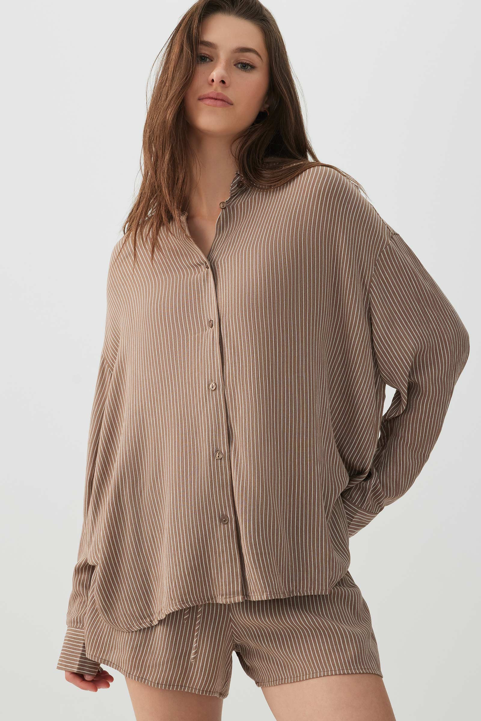 Crinkled Oversized Beach Shirt | Ardene
