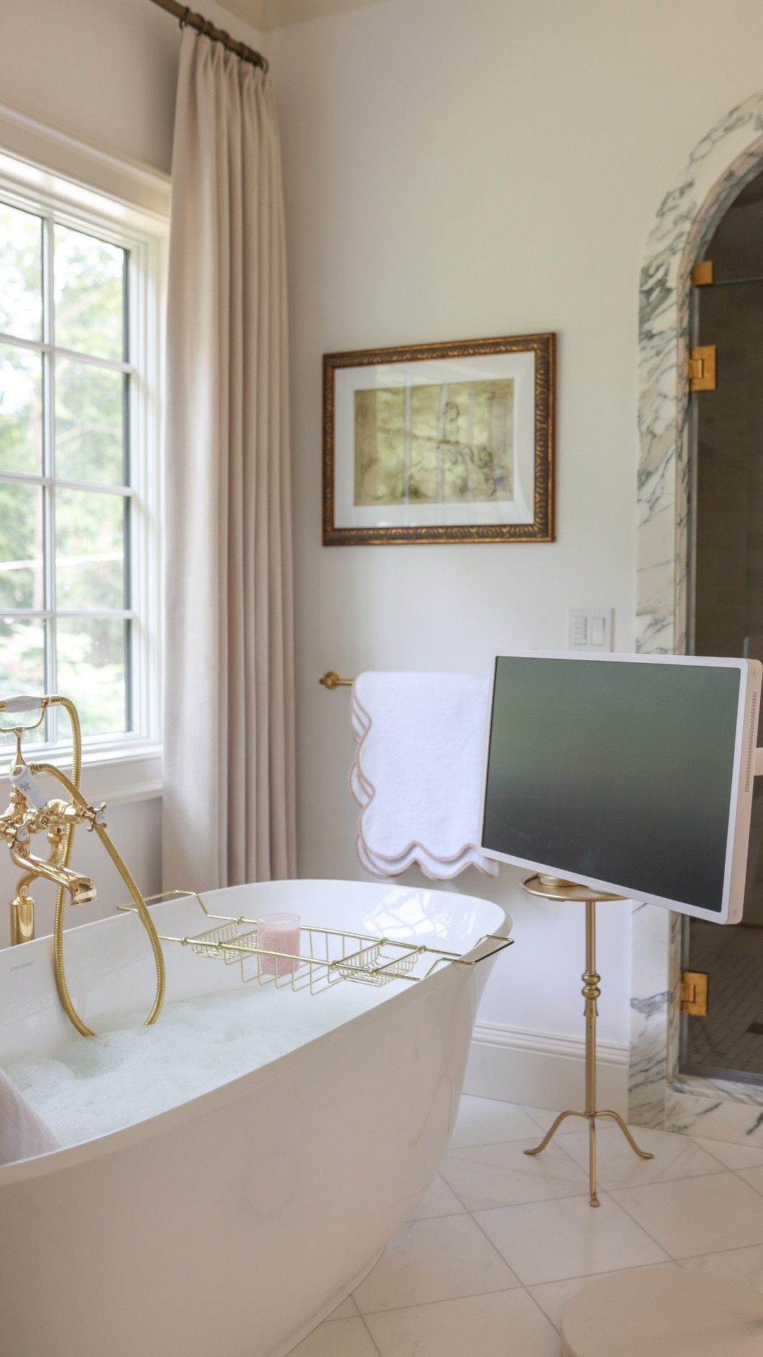 Setup my tub with me! 

Bathroom, bathroom decor, bath essentials, bath tub essentials, Amazon finds, target finds

#LTKHome