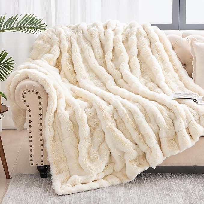 Fluffy Faux Fur Throw Blanket for Couch, Ultra-Soft Plush Bubble Blanket, Warm Luxury Fuzzy Decor... | Amazon (US)