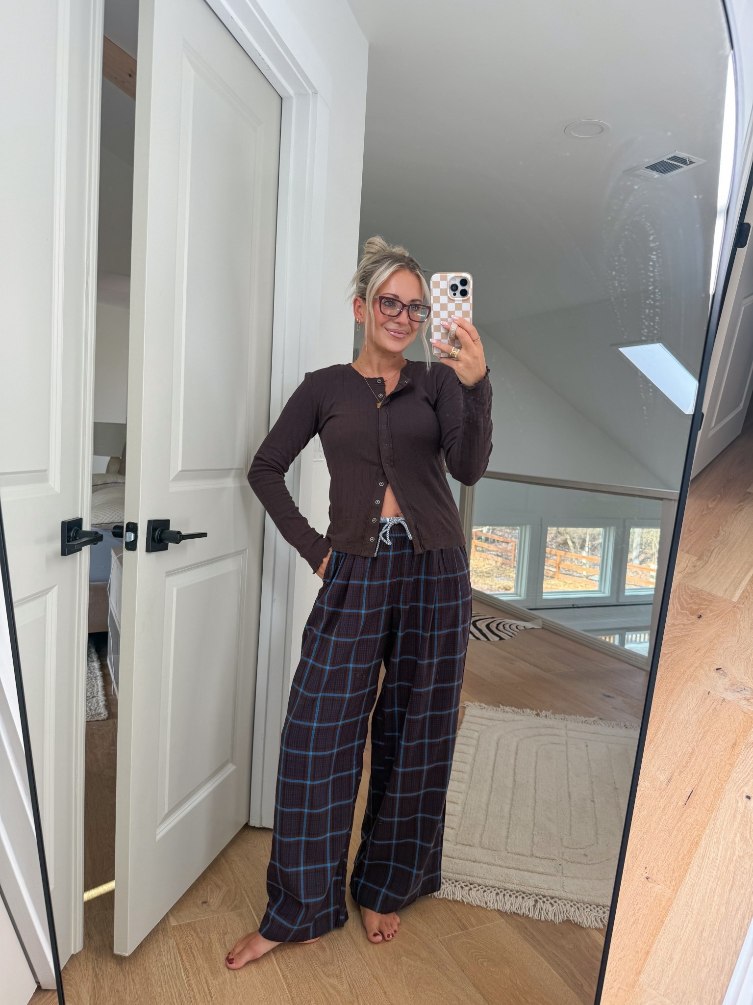 Smalls in the top and bottom!! 

#LTKFindsUnder50 #LTKSeasonal #LTKSaleAlert